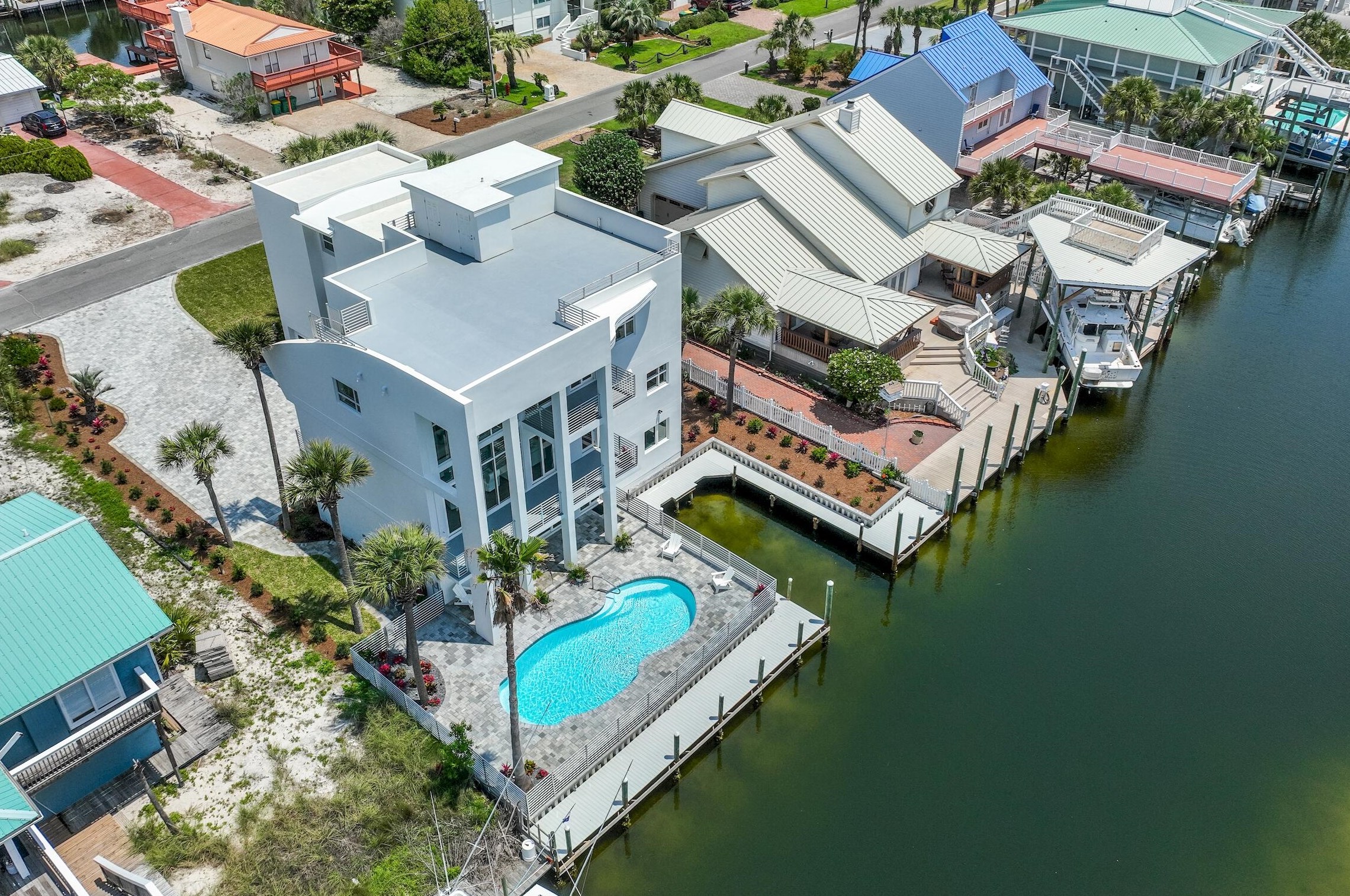 612 Magnolia Dr, Destin FL 32541-3158 exterior