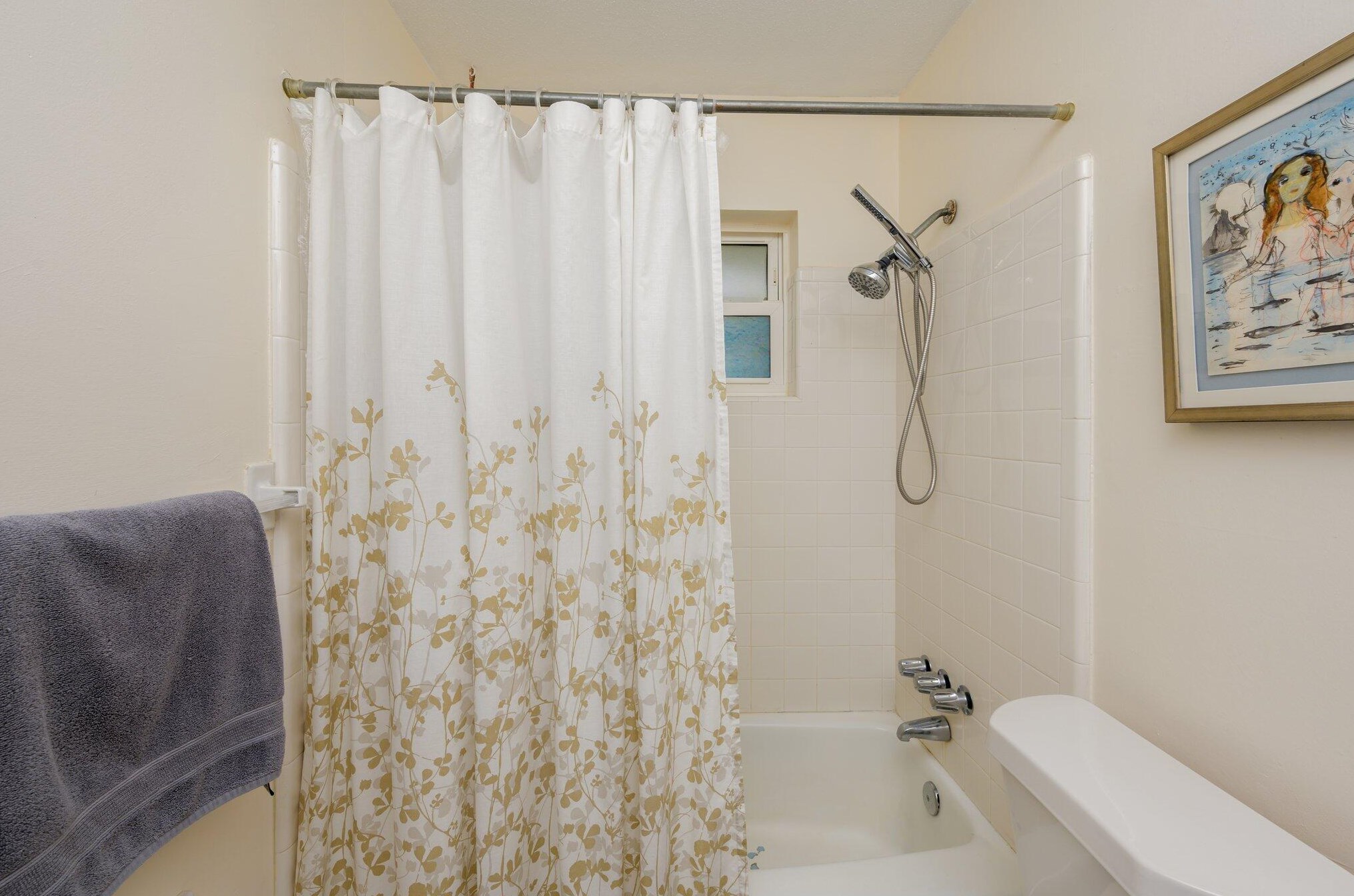 210 Lorraine Dr, Mary Esther FL  32569-1820 exterior