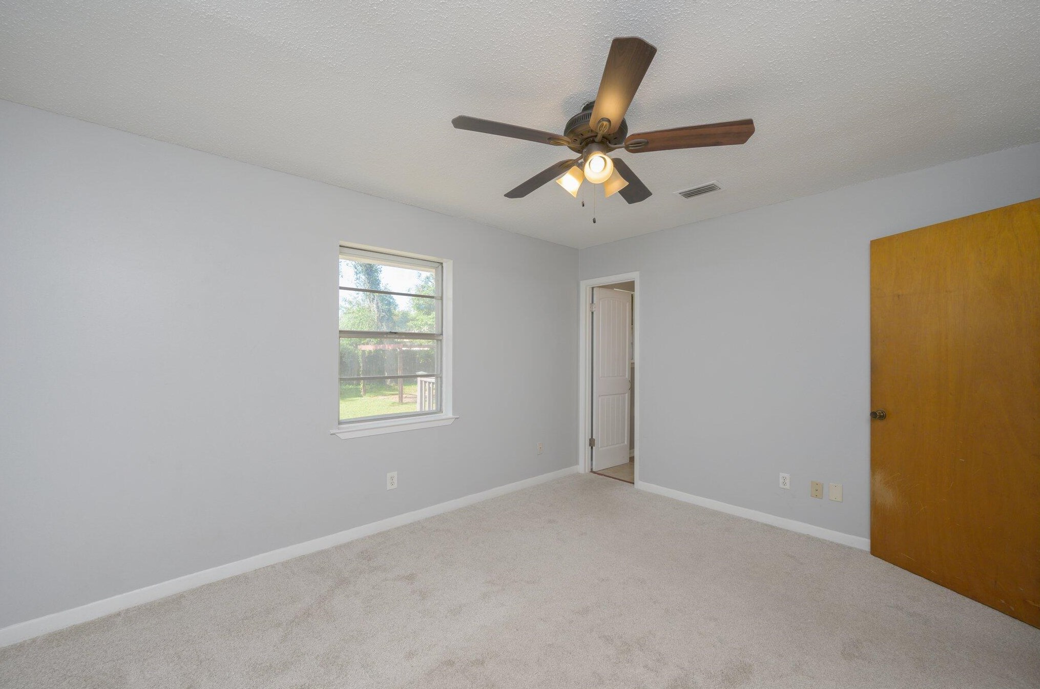 1408 23rd St, Niceville FL  32578-3325 exterior