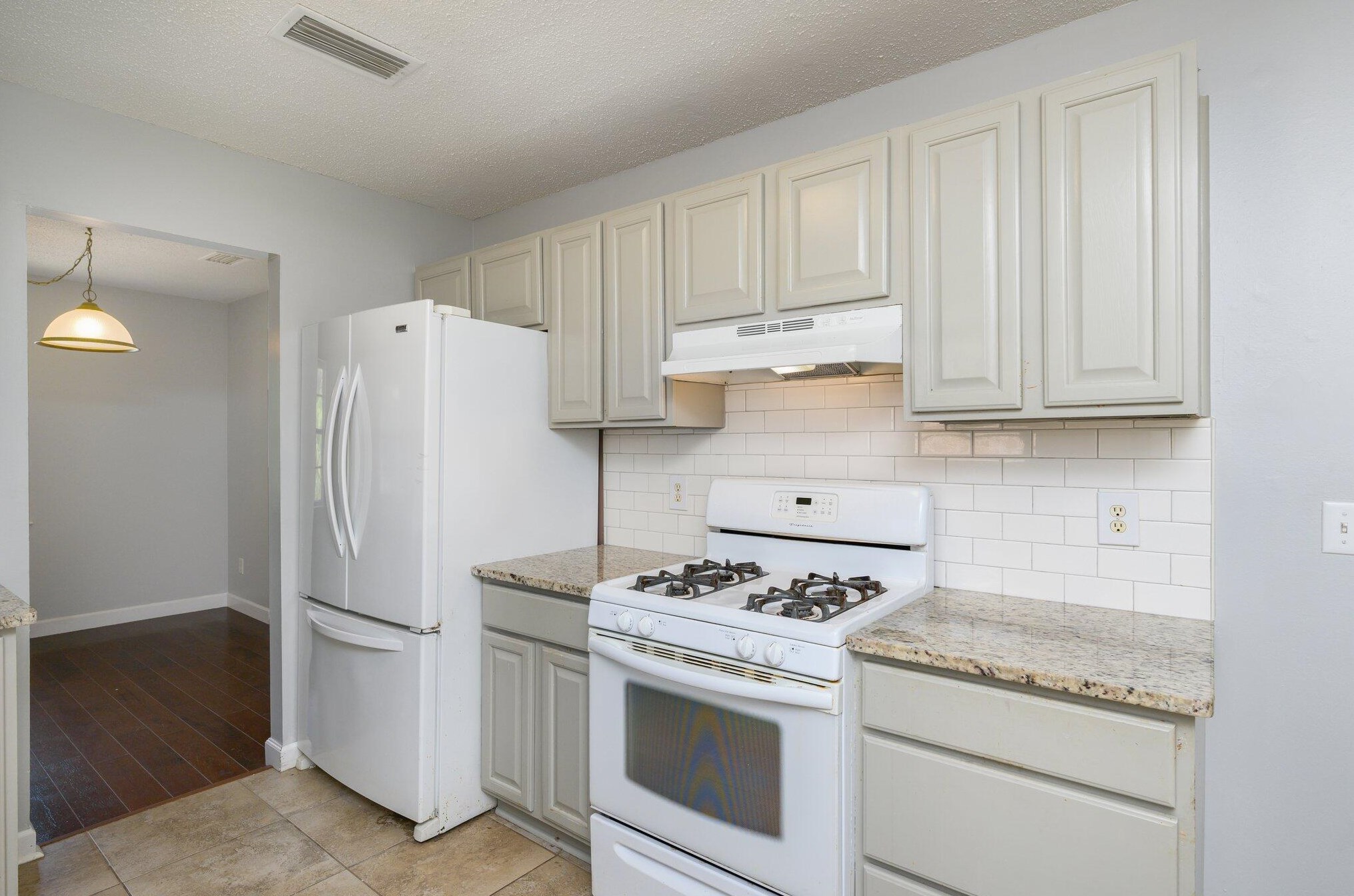 1408 23rd St, Niceville FL  32578-3325 exterior