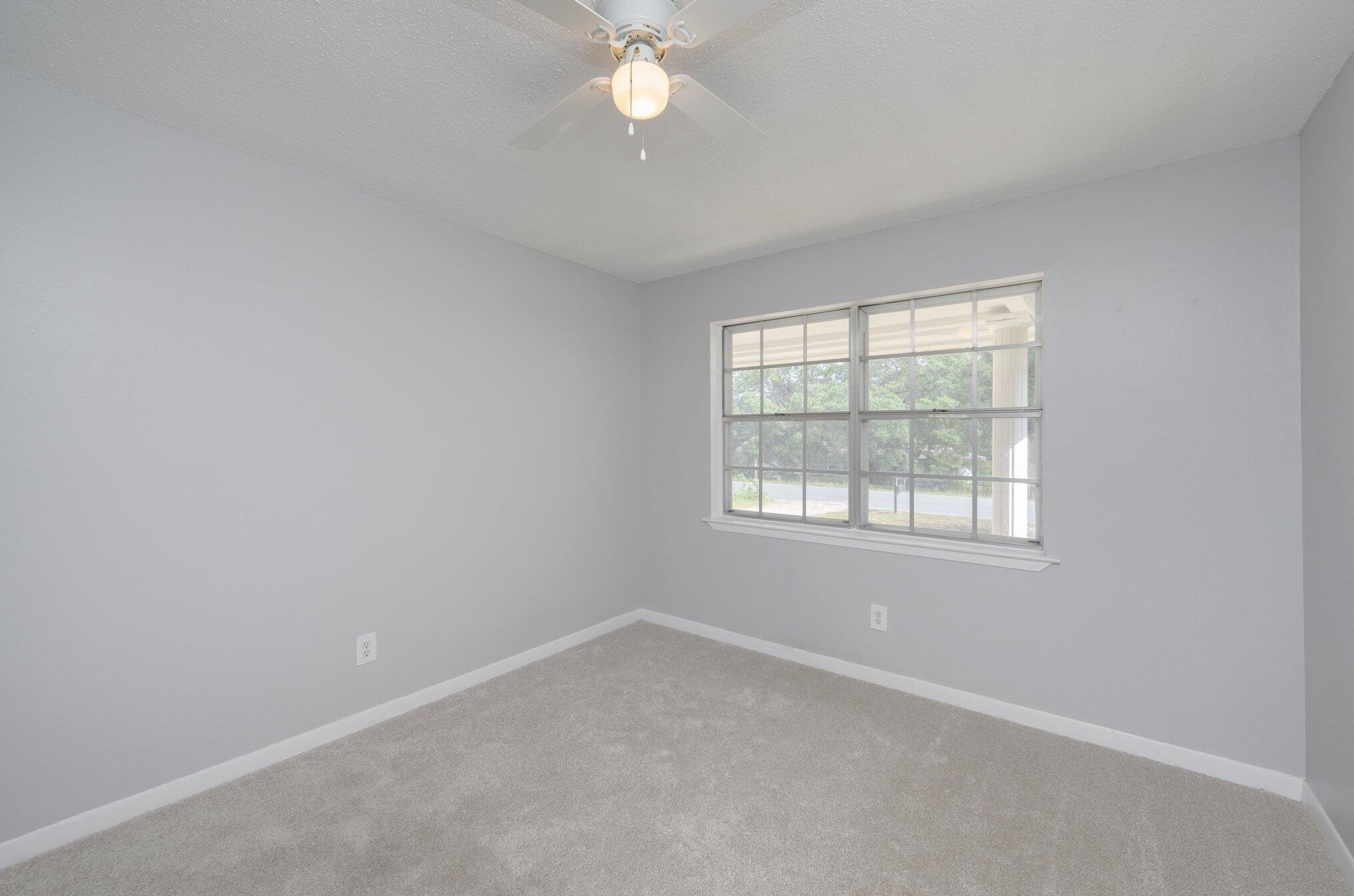 1408 23rd St, Niceville FL  32578-3325 exterior