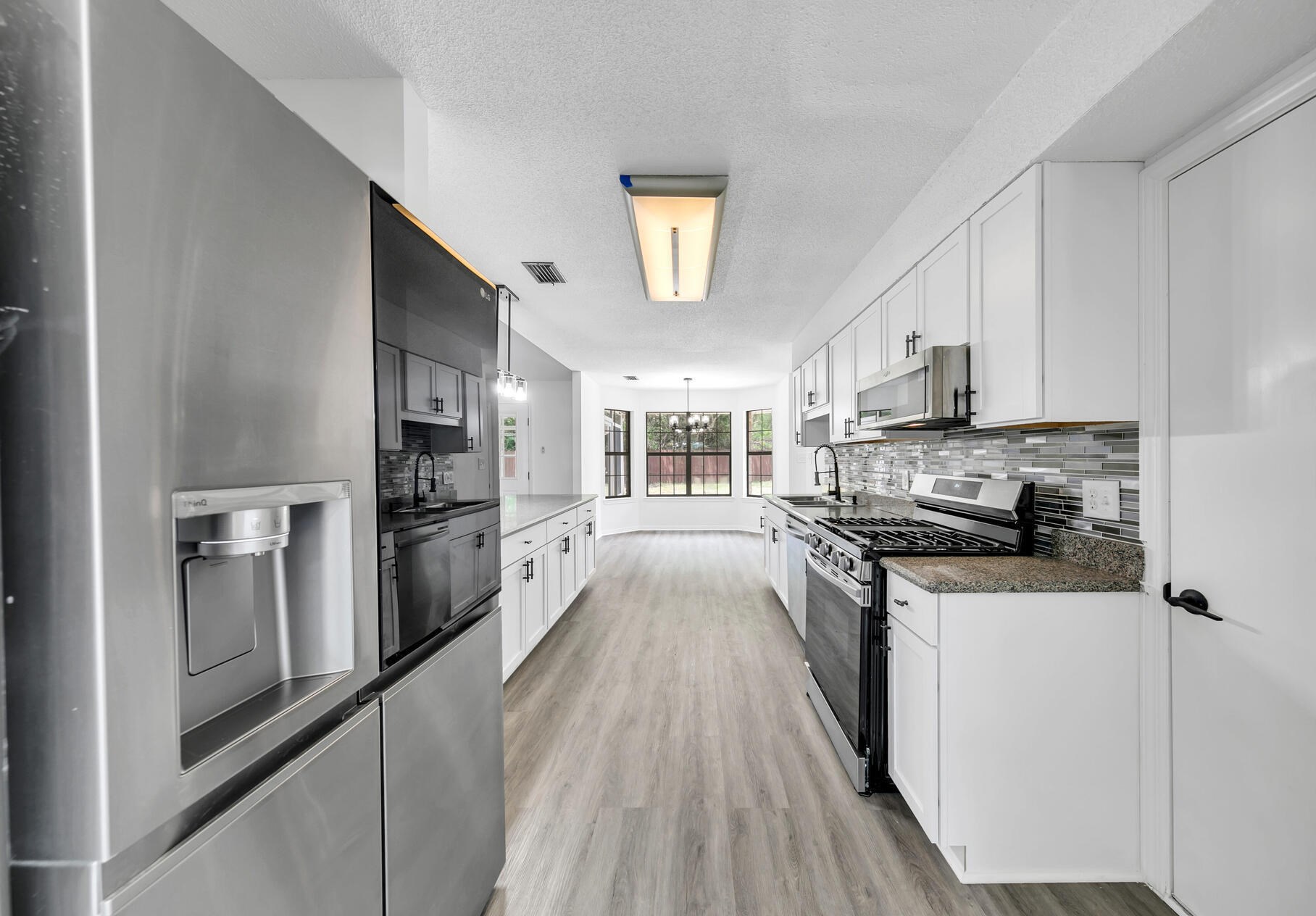 110 Long Pointe Dr, Mary Esther FL  32569-1343 exterior