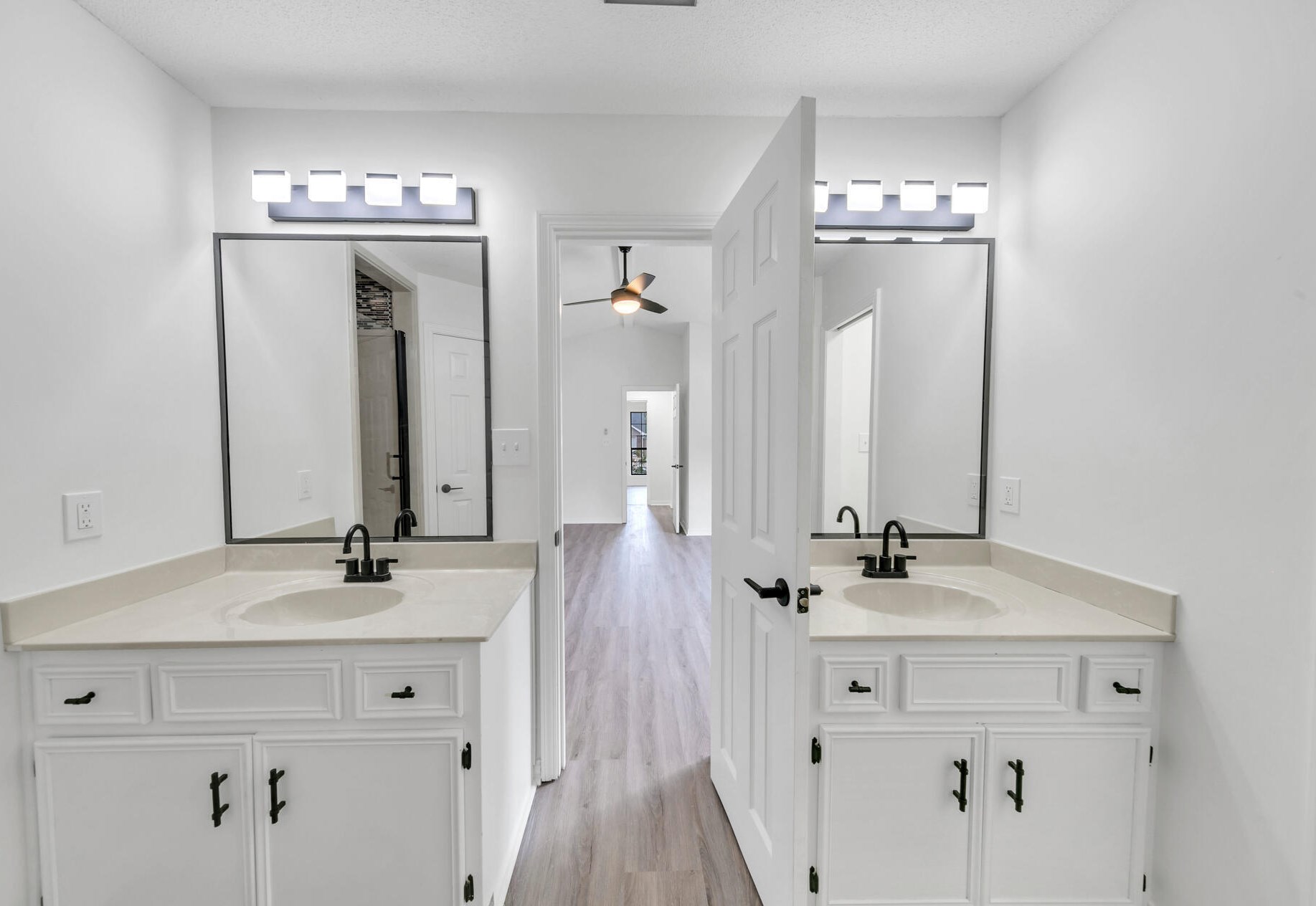 110 Long Pointe Dr, Mary Esther FL  32569-1343 exterior