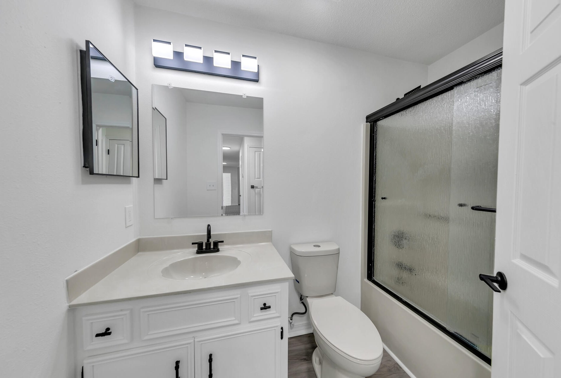 110 Long Pointe Dr, Mary Esther FL  32569-1343 exterior