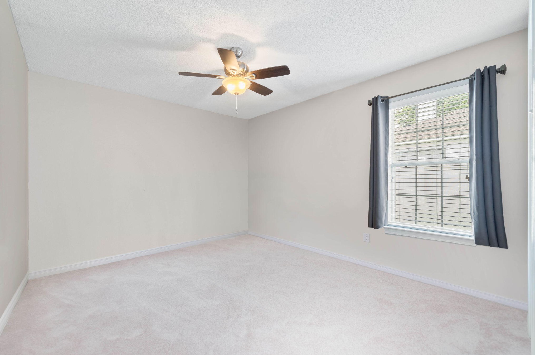 488 Channel Marker St, Mary Esther FL  32569-1580 exterior