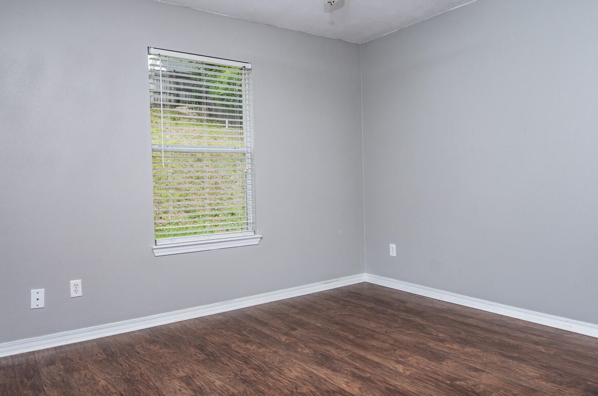 327 Egan Dr, Crestview FL  32536-5426 exterior