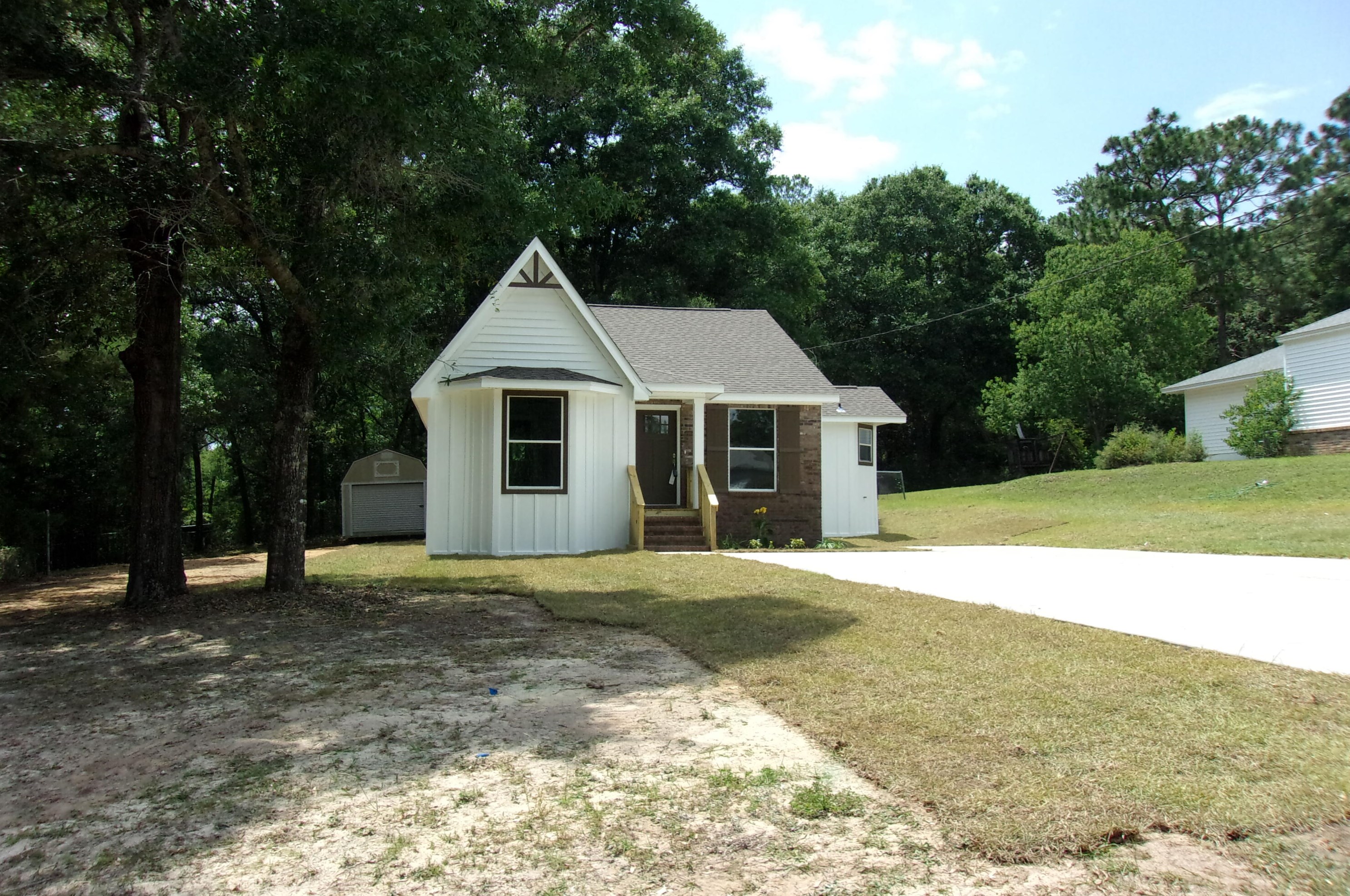 1902 Pearl St, Crestview FL  32536-1916 exterior