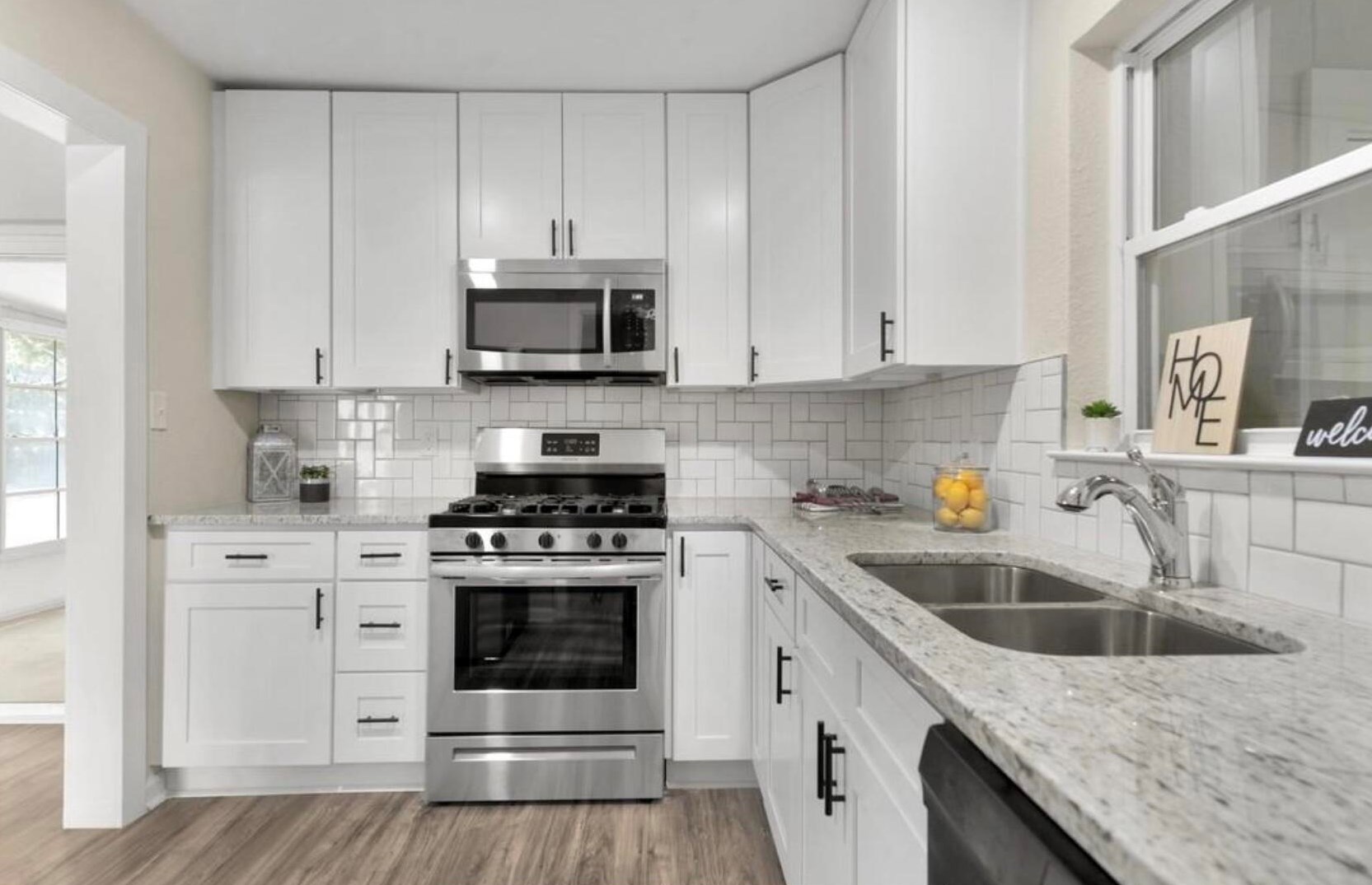 125 Terry Cir, Mary Esther FL  32569-1850 exterior