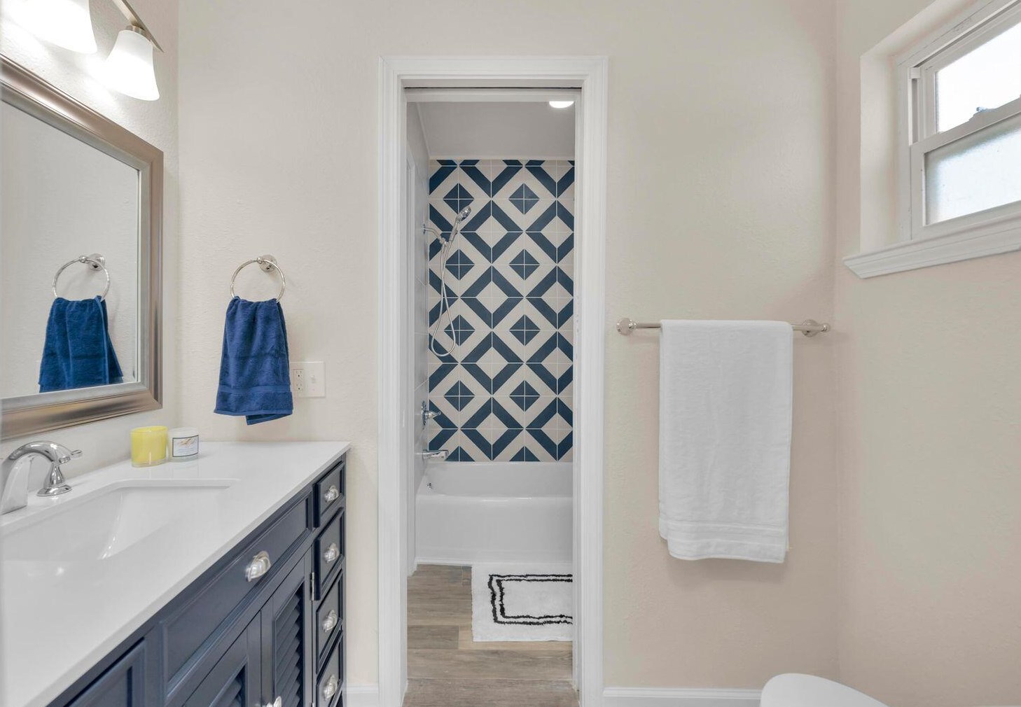 125 Terry Cir, Mary Esther FL  32569-1850 exterior