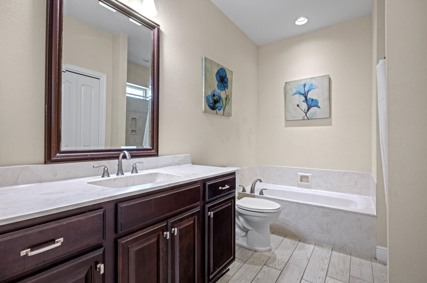 94 Dolphin St, Destin FL  32541-3647 exterior