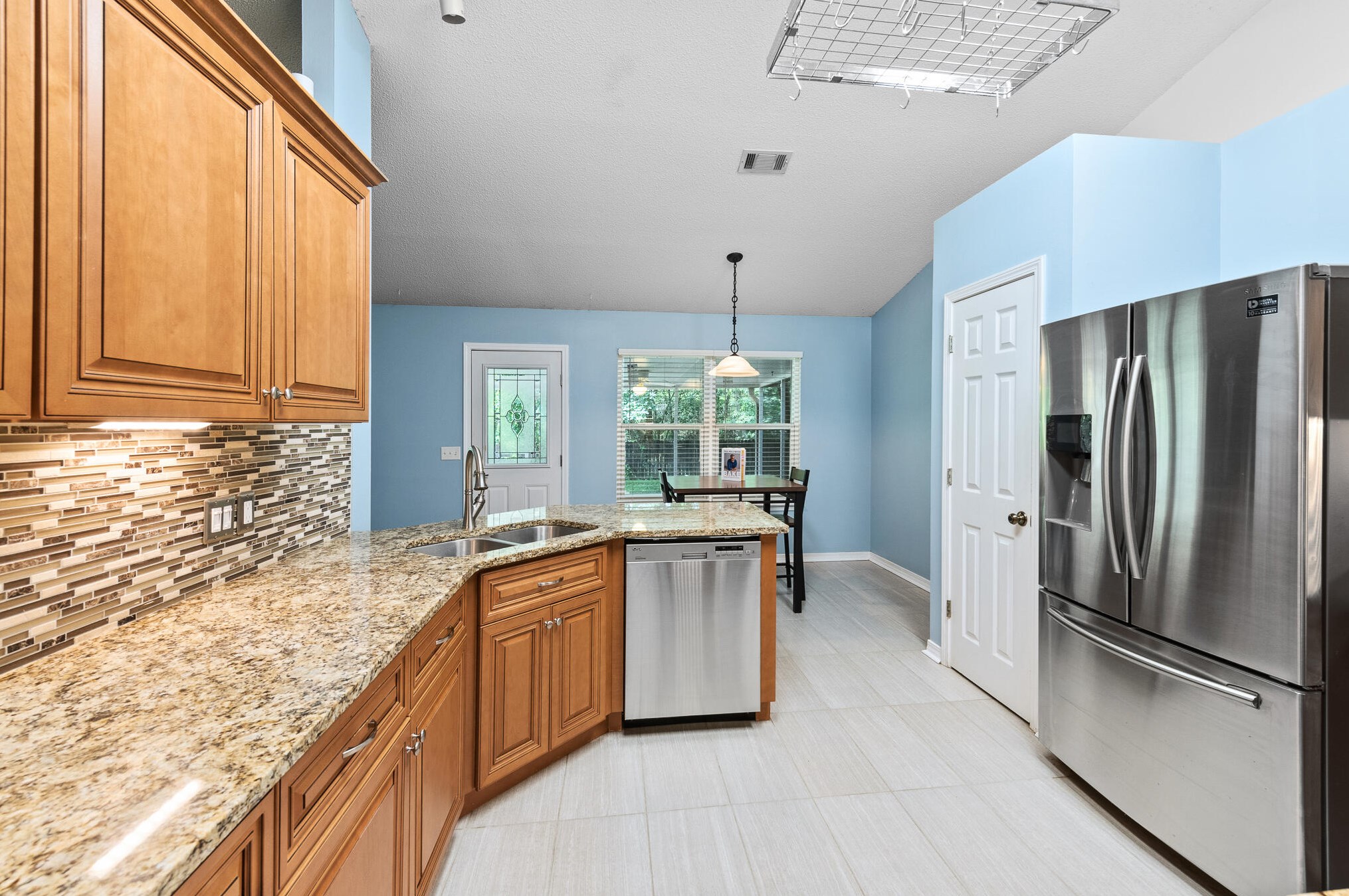 2816 Mohican Way, Crestview FL  32539-6398 exterior