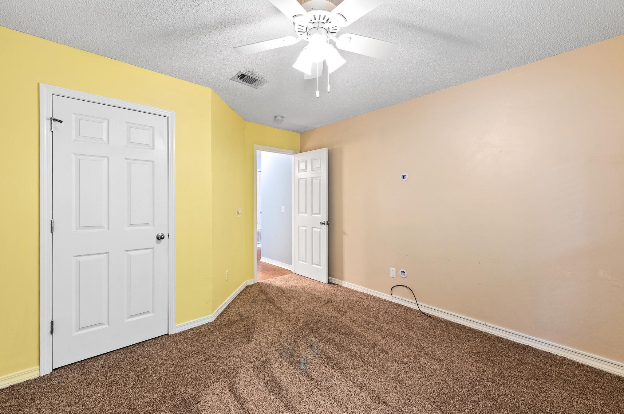2816 Mohican Way, Crestview FL  32539-6398 exterior
