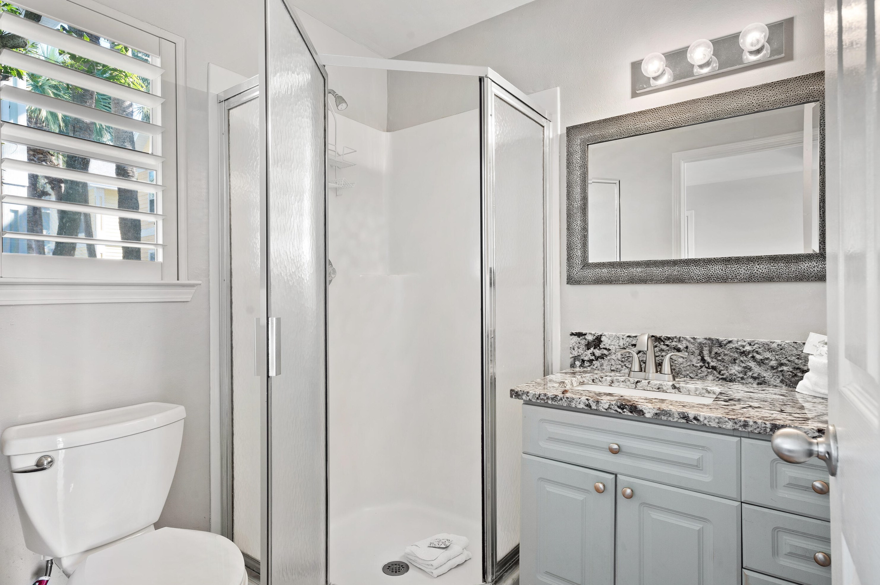 69 Crystal Beach Dr, Destin FL  32541-3529 exterior