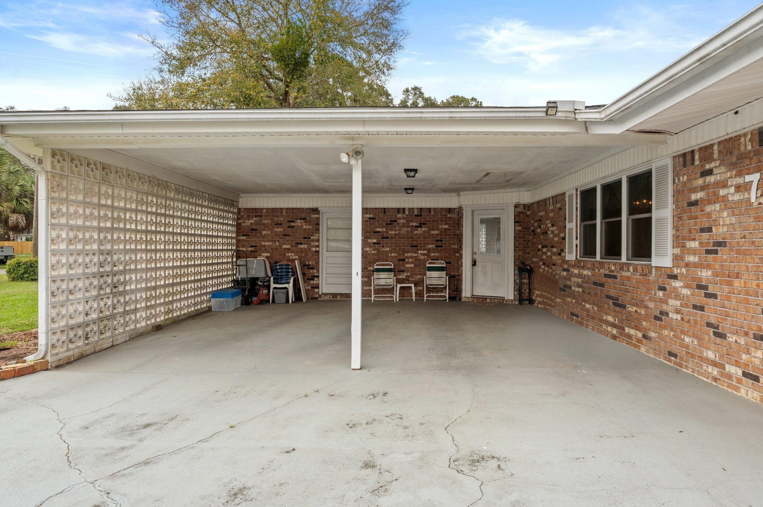 706 Burton Ave, Fort Walton Beach FL  32547-1724 exterior