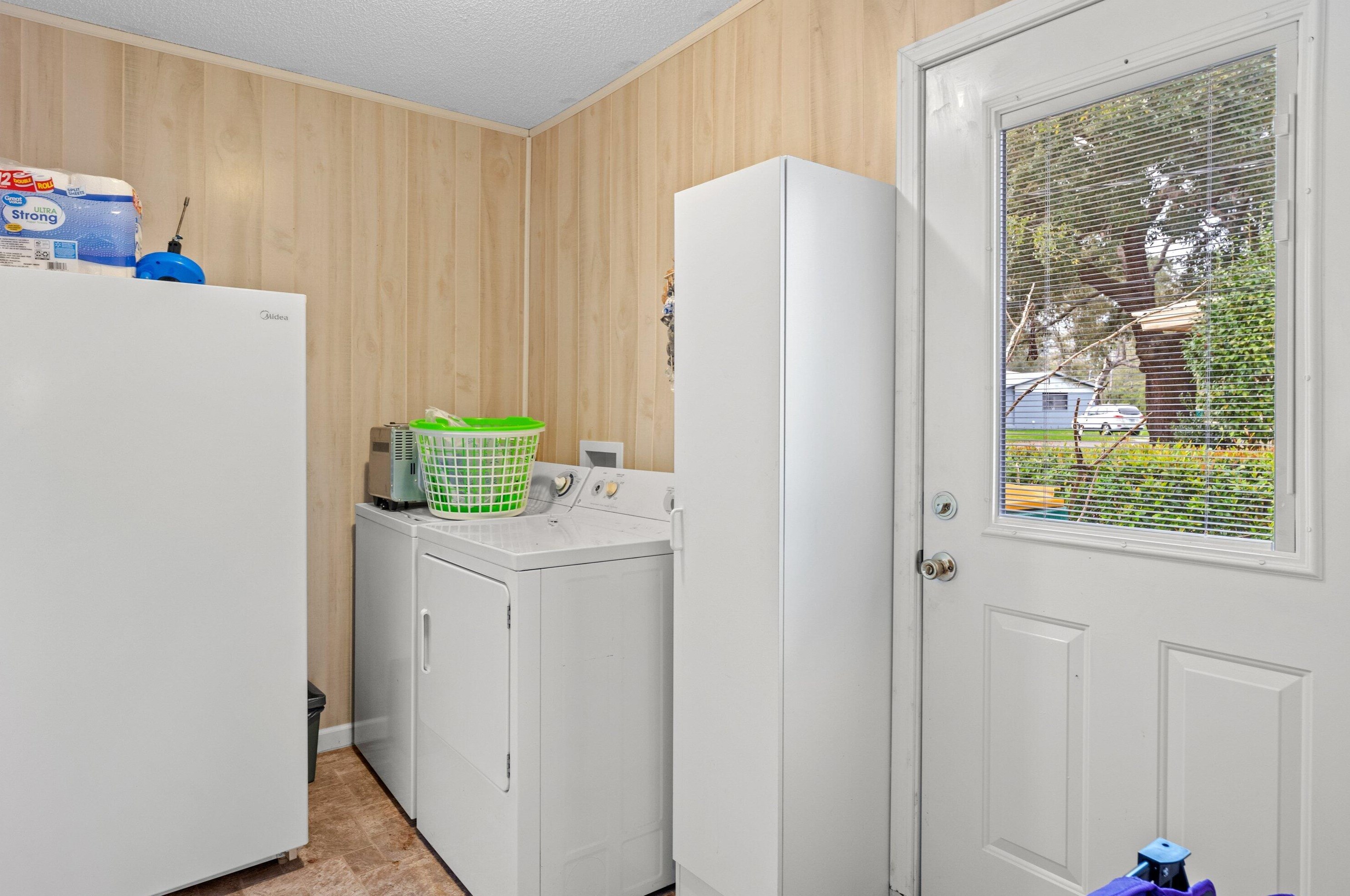 706 Burton Ave, Fort Walton Beach FL  32547-1724 exterior