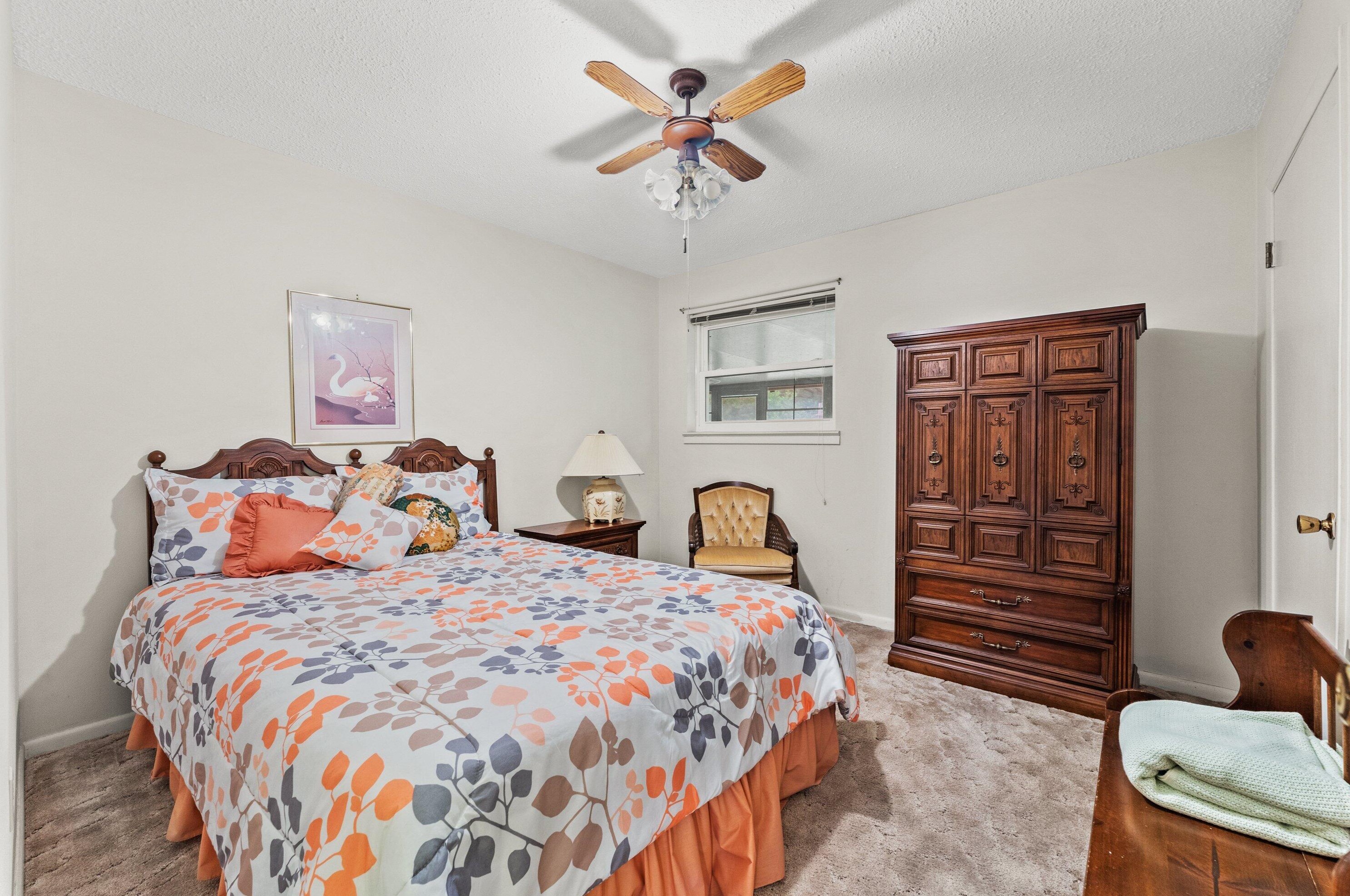 706 Burton Ave, Fort Walton Beach FL  32547-1724 exterior