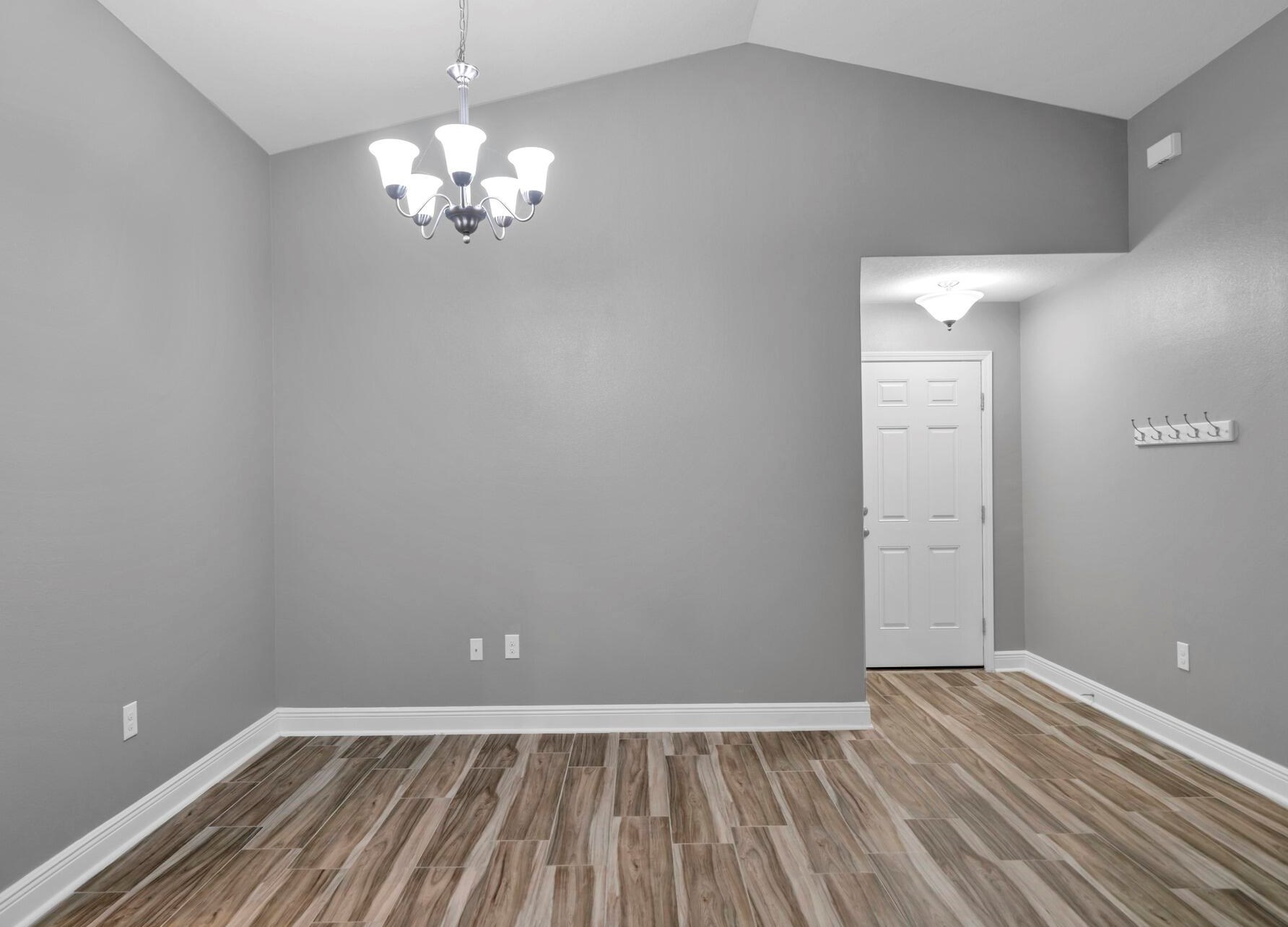205 Silverton Loop, Crestview FL  32536-6541 exterior