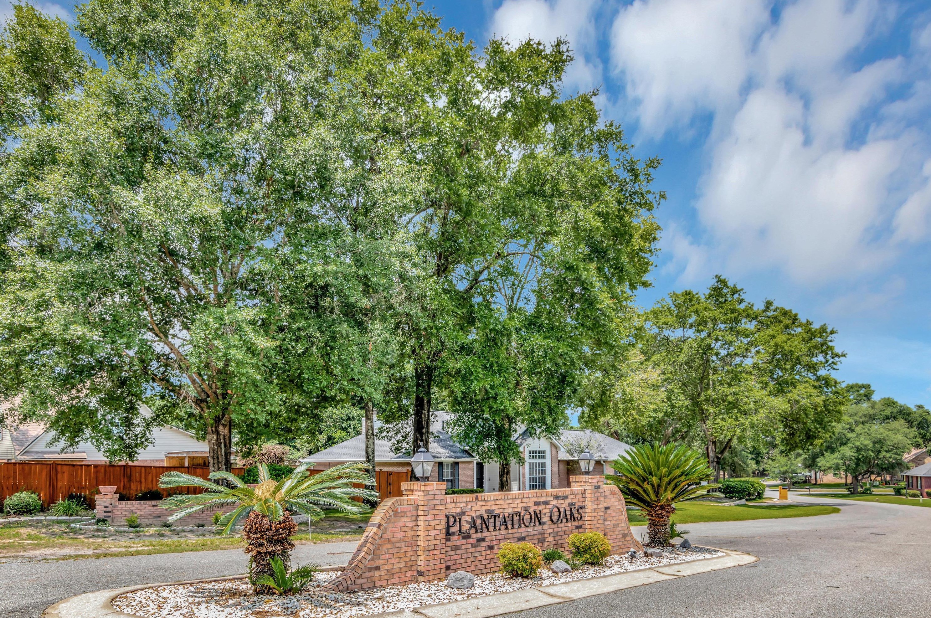 4584 Scarlet Dr, Crestview FL  32539-6339 exterior