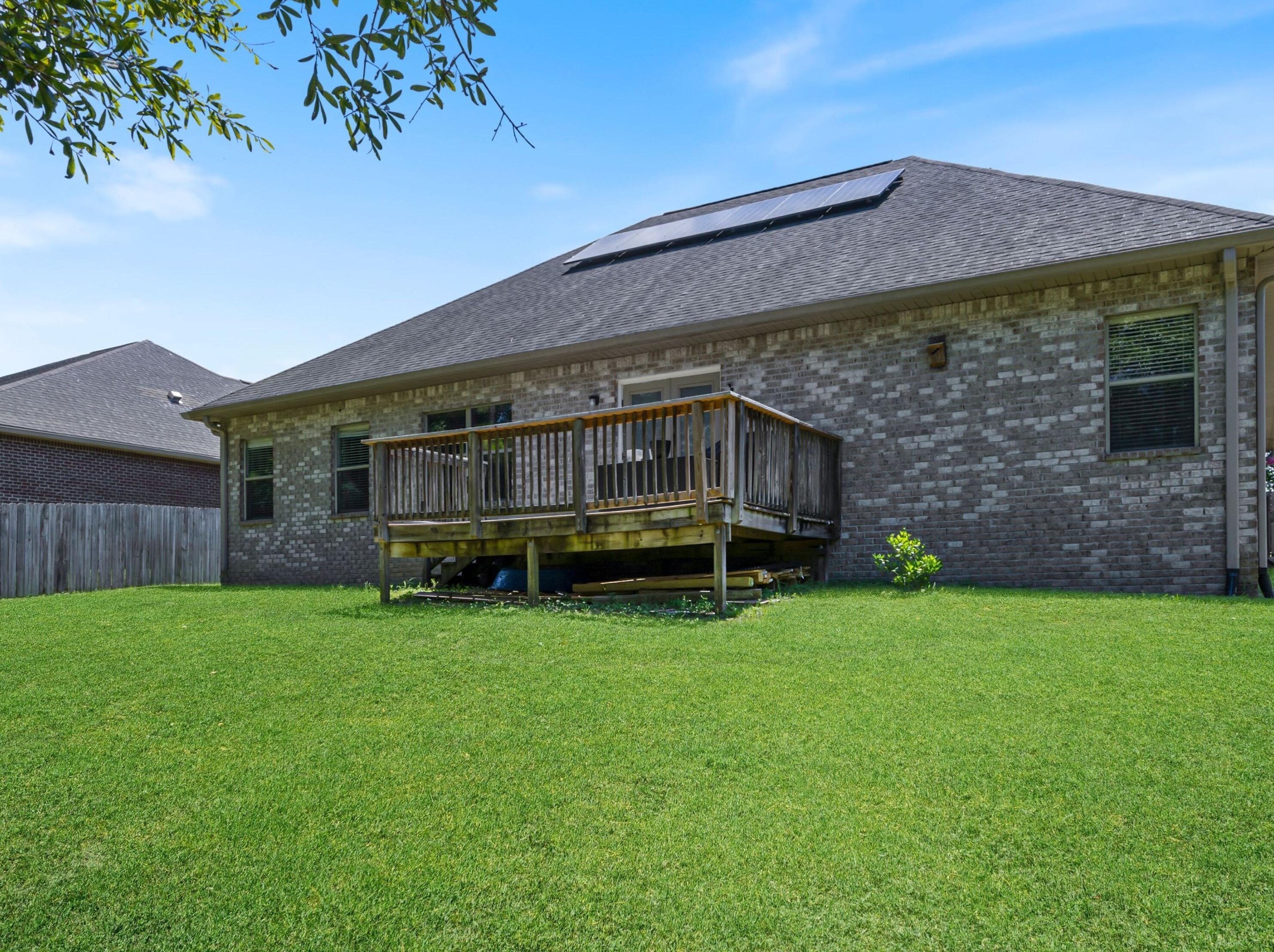 137 Crab Apple Ave, Crestview FL  32536-2257 exterior