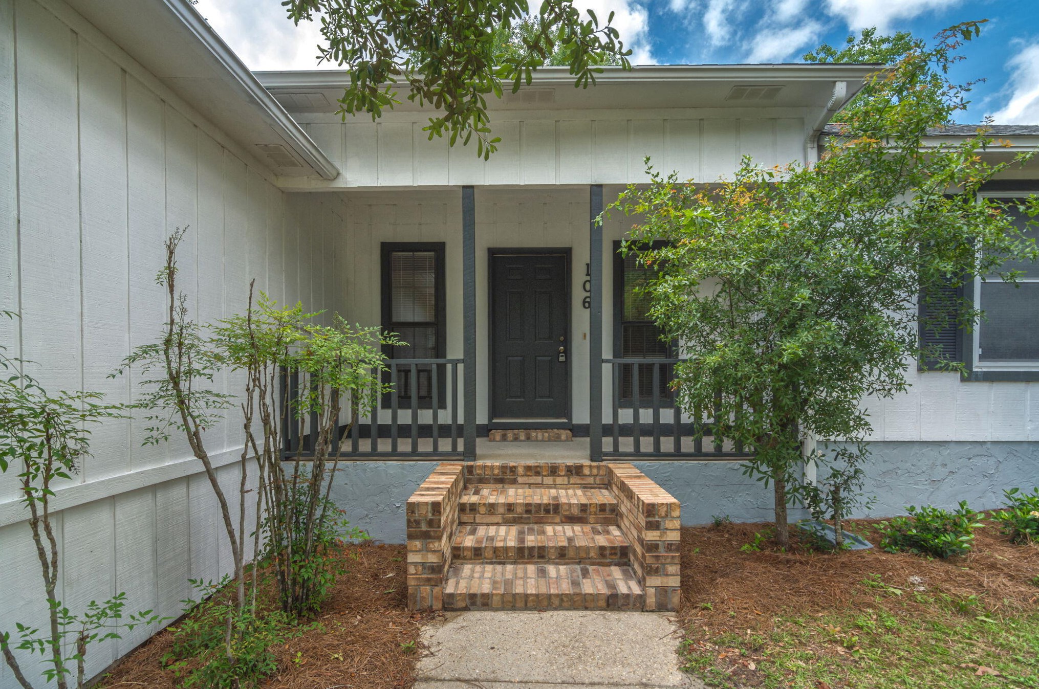 106 Claire Dr, Crestview FL  32536-9205 exterior