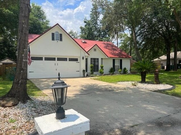 2804 Hogan Ln, Crestview FL  32539-8374 exterior
