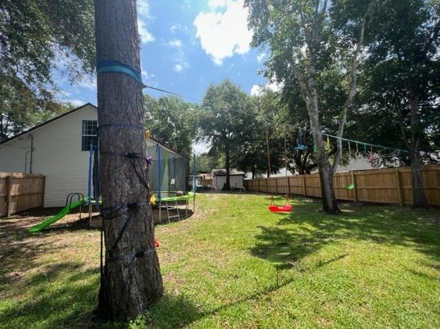 2804 Hogan Ln, Crestview FL  32539-8374 exterior