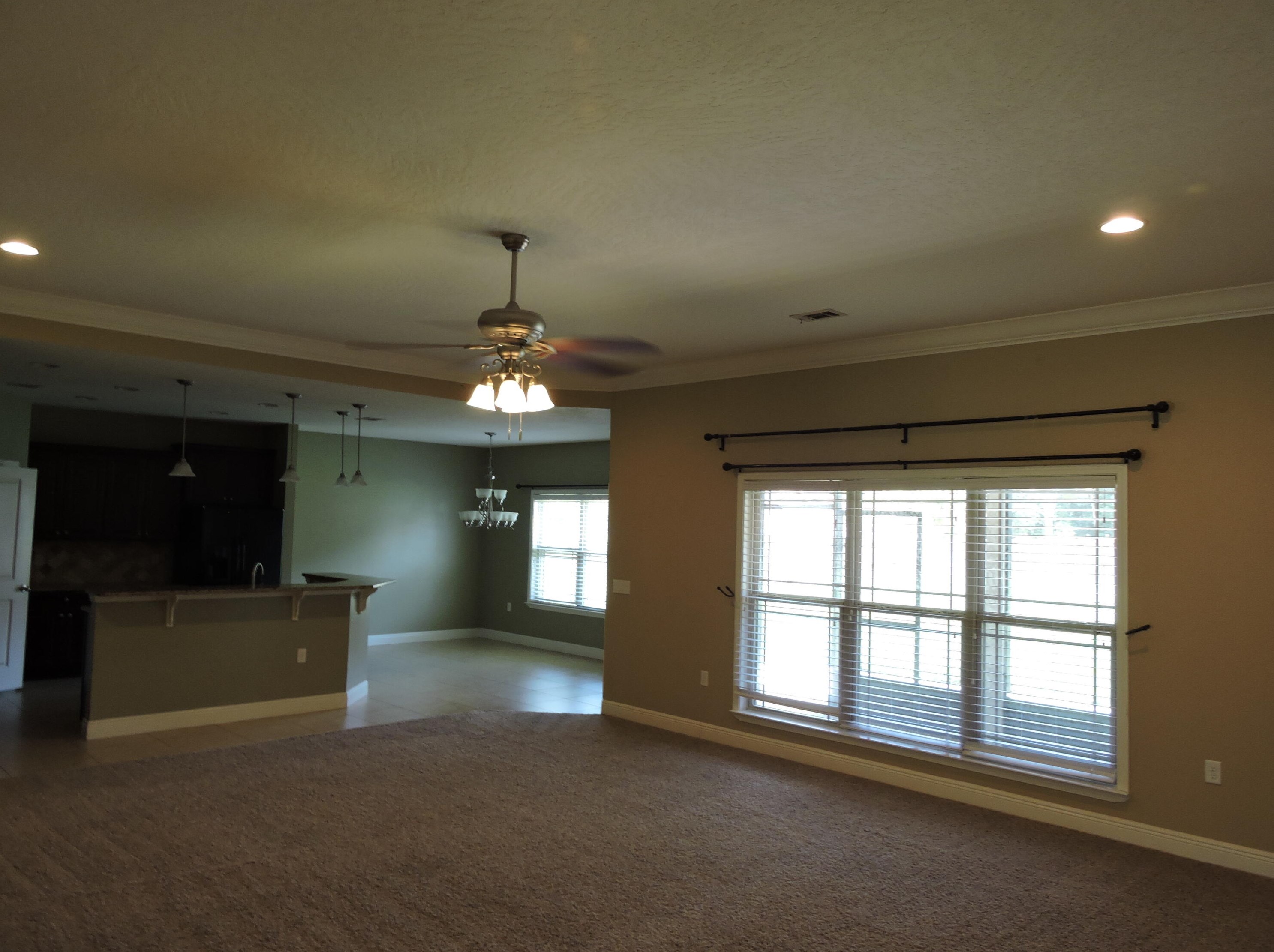 4587 Ashton Cir, Crestview FL  32536-2258 exterior