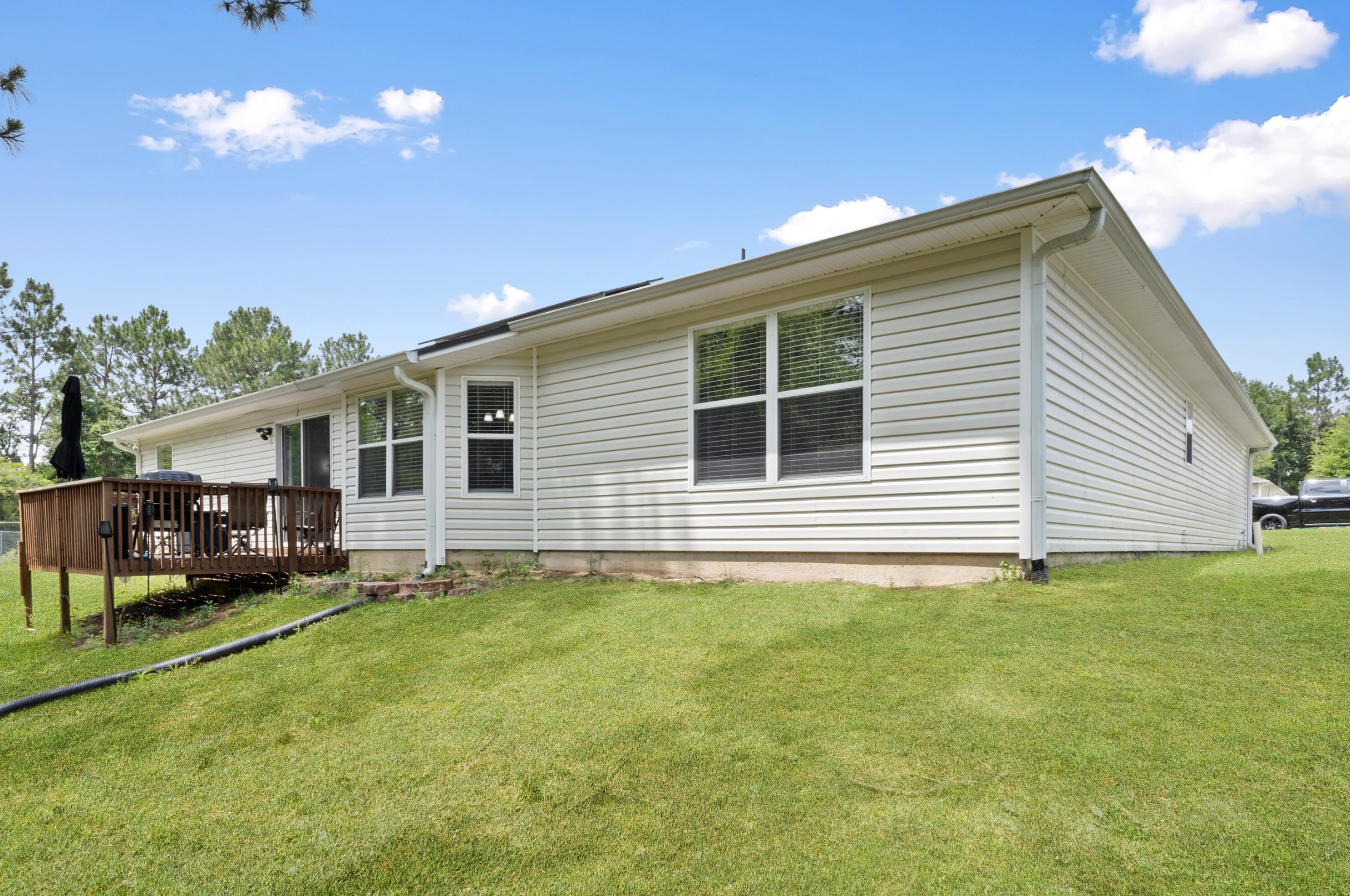 143 Sandstone Trl, Crestview FL  32539-5793 exterior