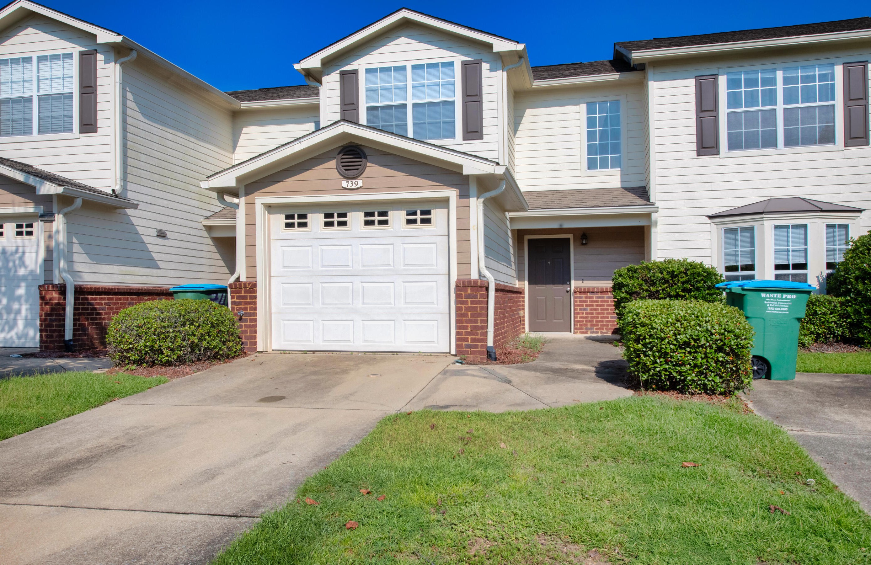 739 Majestic Dr, Crestview FL  32536-2254 exterior