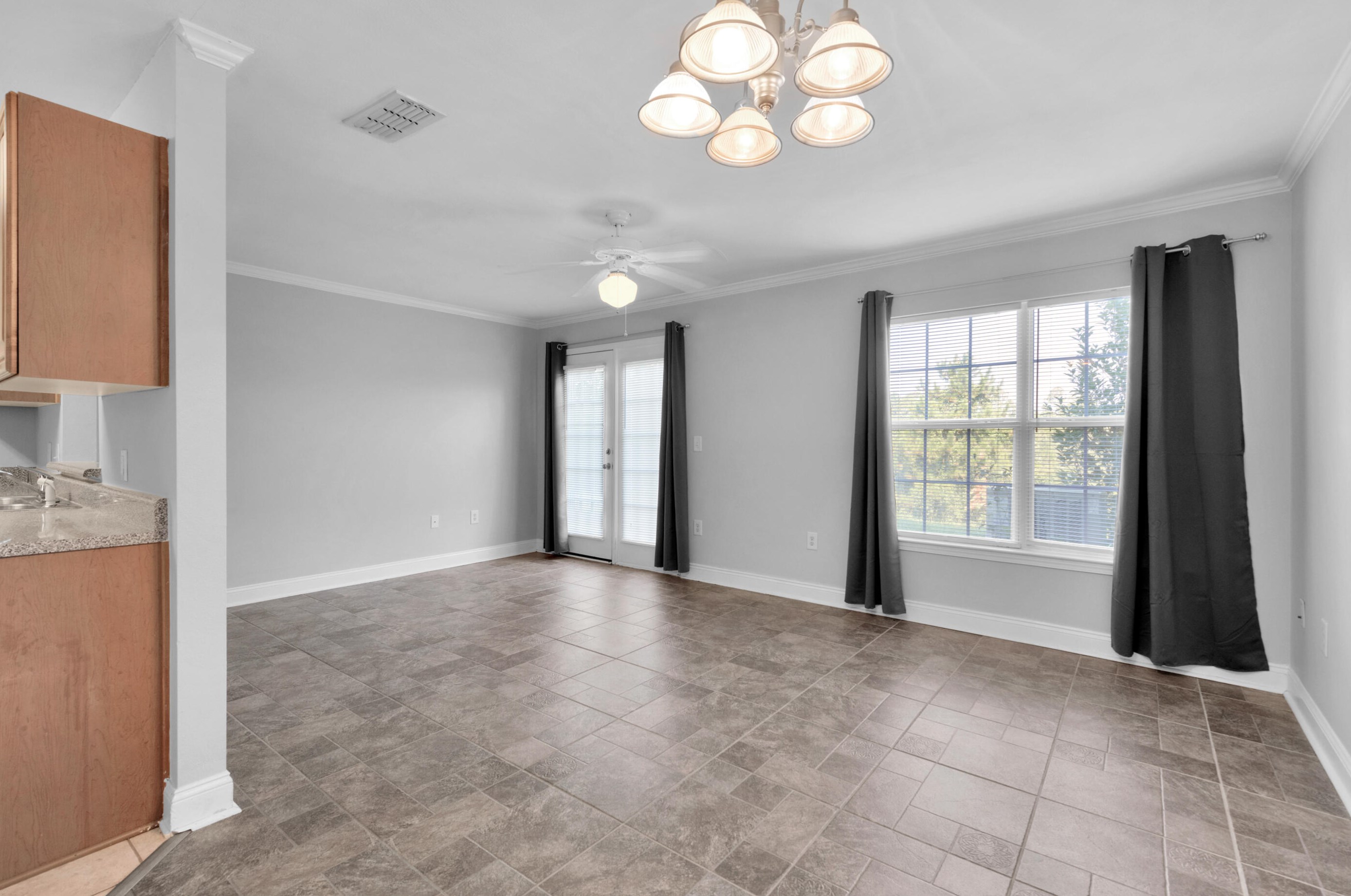 739 Majestic Dr, Crestview FL  32536-2254 exterior