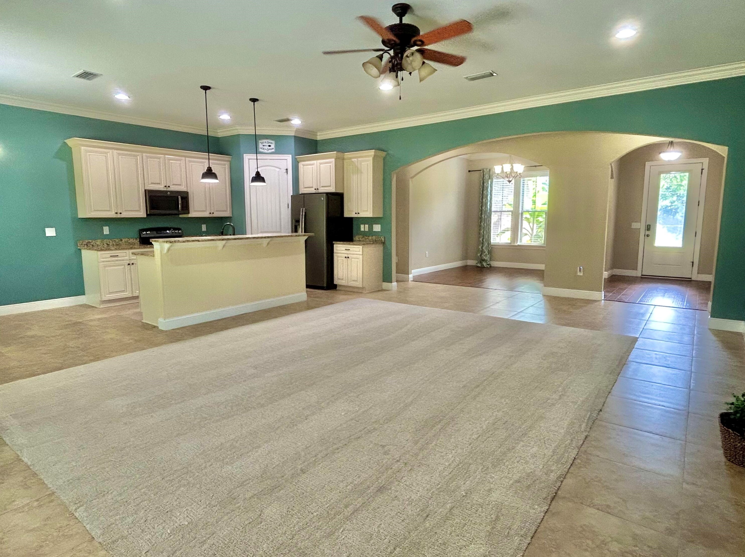 420 Shoal River Dr, Crestview FL  32539-8372 exterior