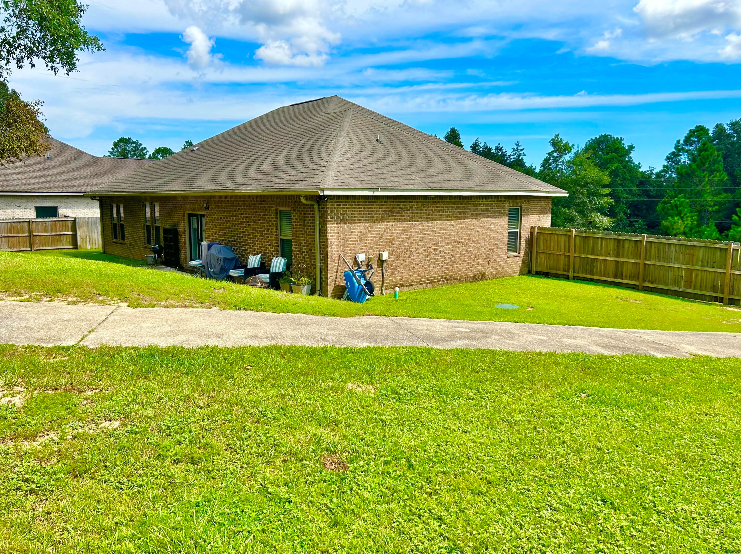 420 Shoal River Dr, Crestview FL  32539-8372 exterior
