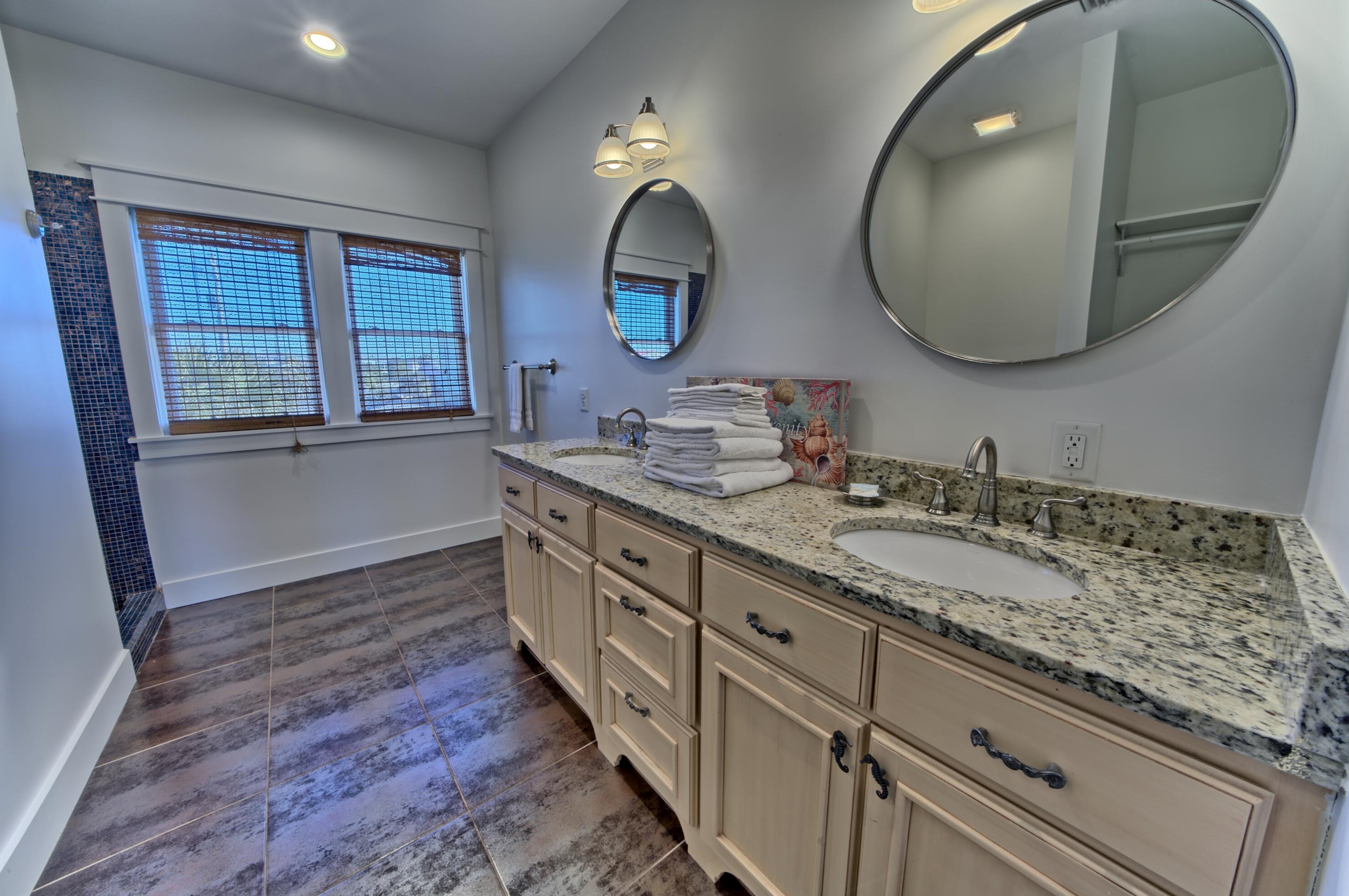 17817 Front Beach Rd, Panama City FL  32413-1941 exterior