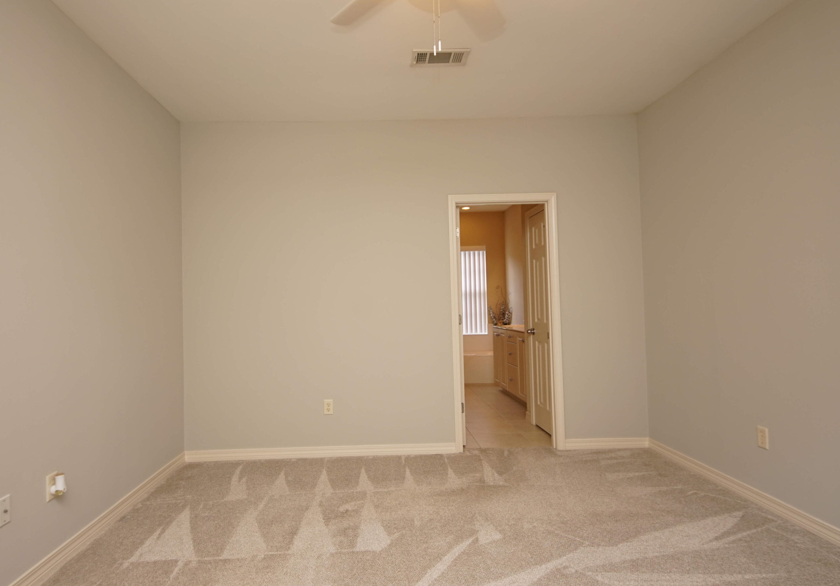 1905 Oak Ave, Niceville FL  32578-3611 exterior