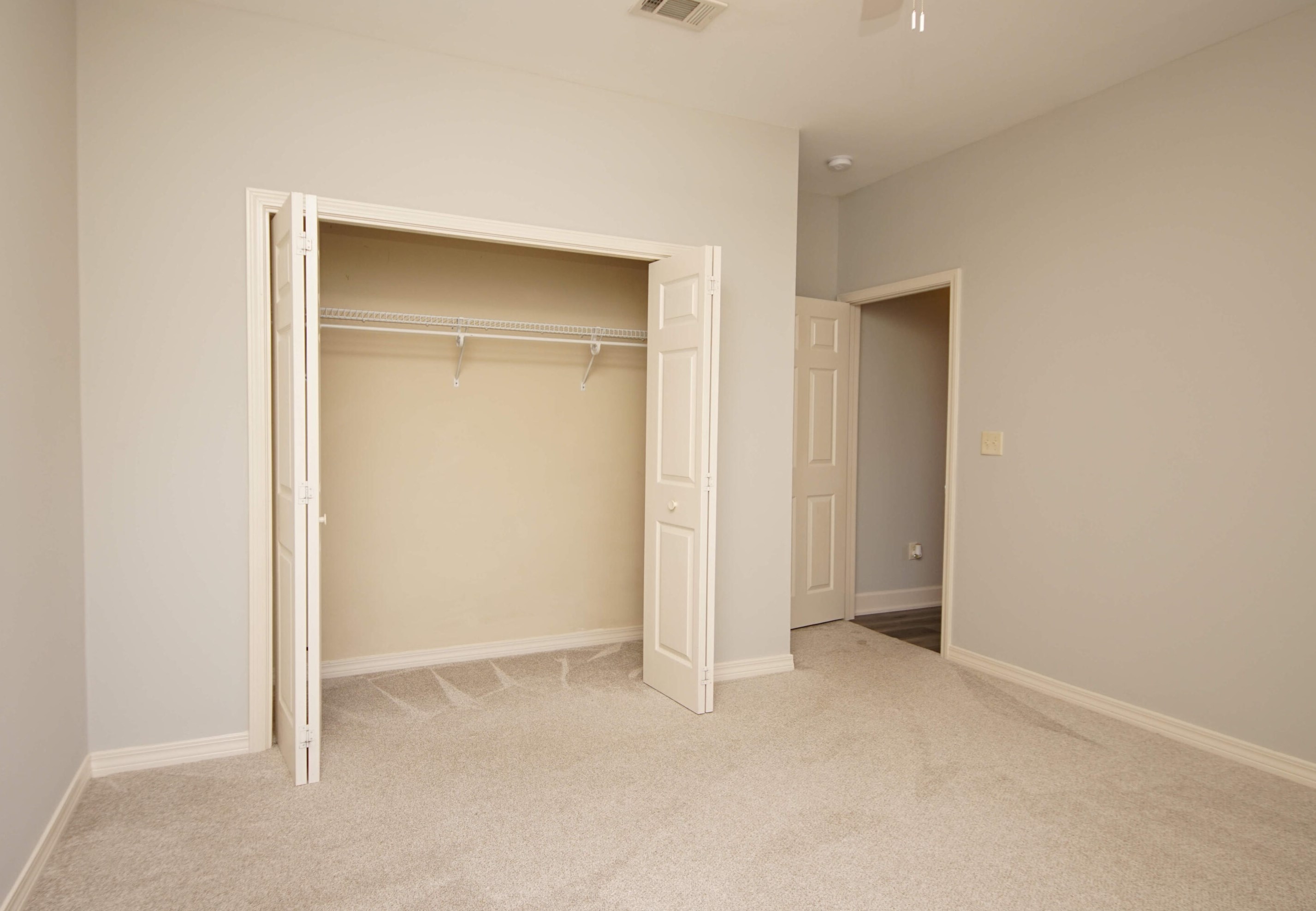 1905 Oak Ave, Niceville FL  32578-3611 exterior