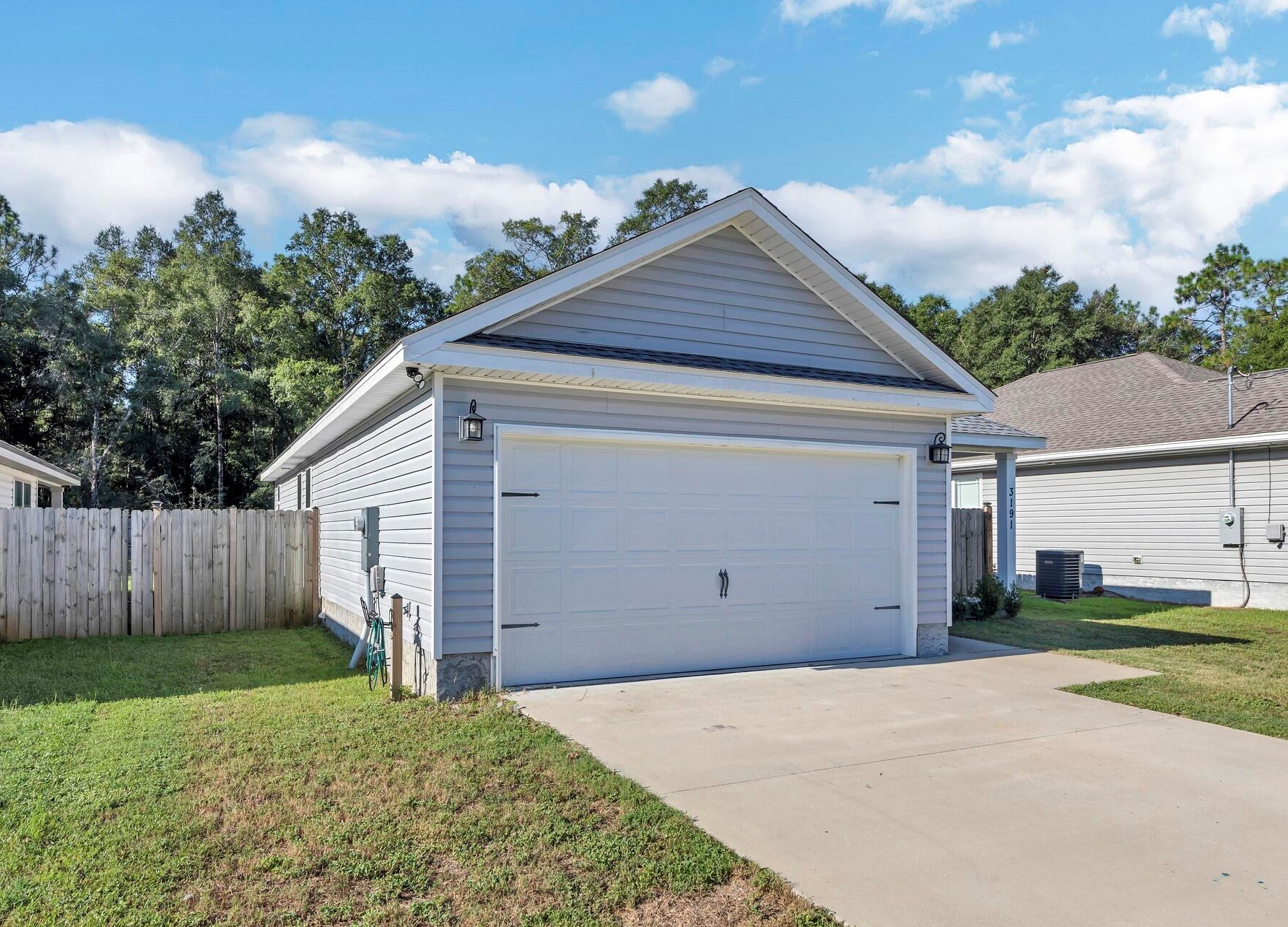 3191 Maple St, Crestview FL  32539-9180 exterior