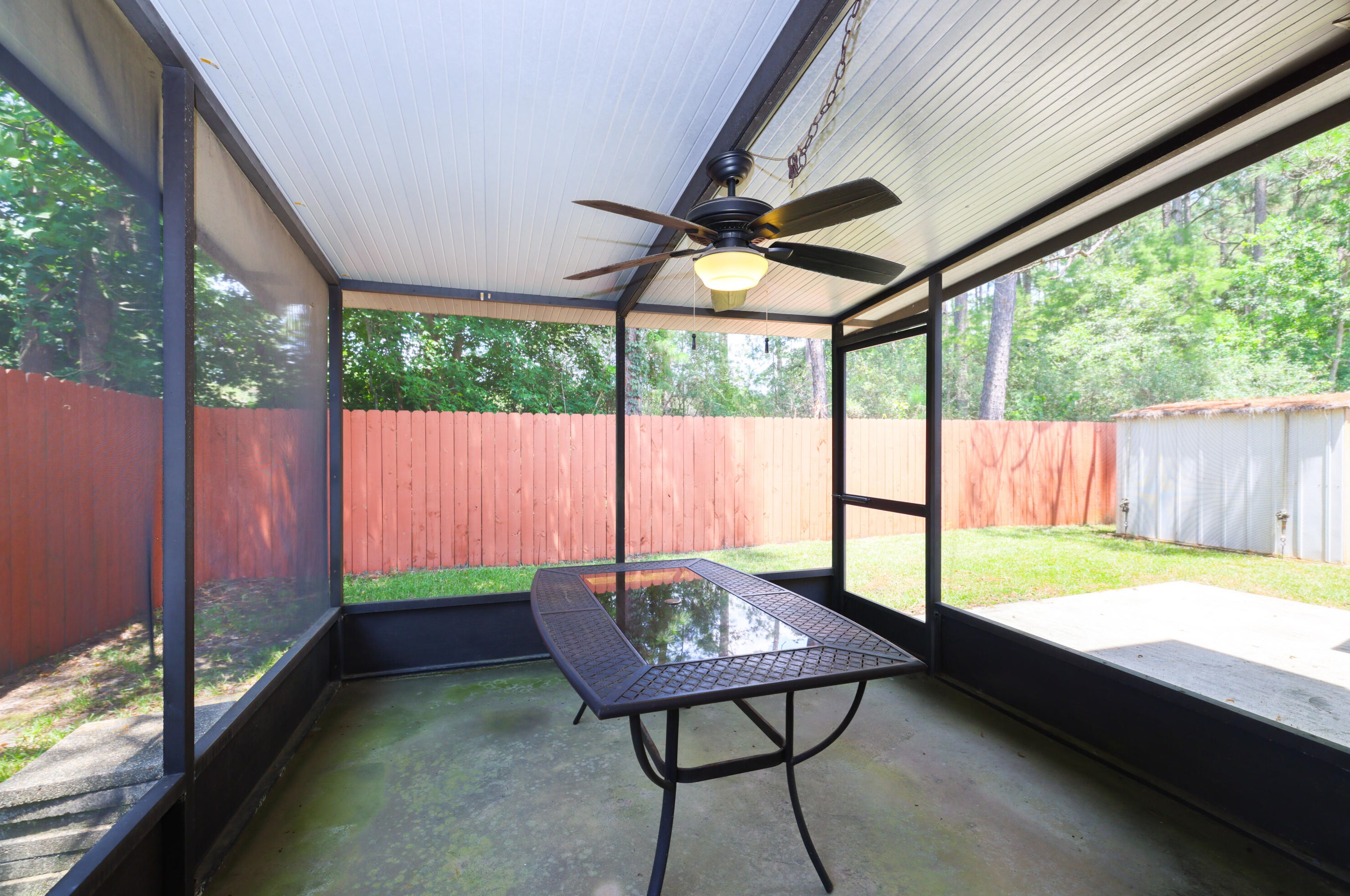 2909 Bentwood Ln, Fort Walton Beach FL  32547-6855 exterior