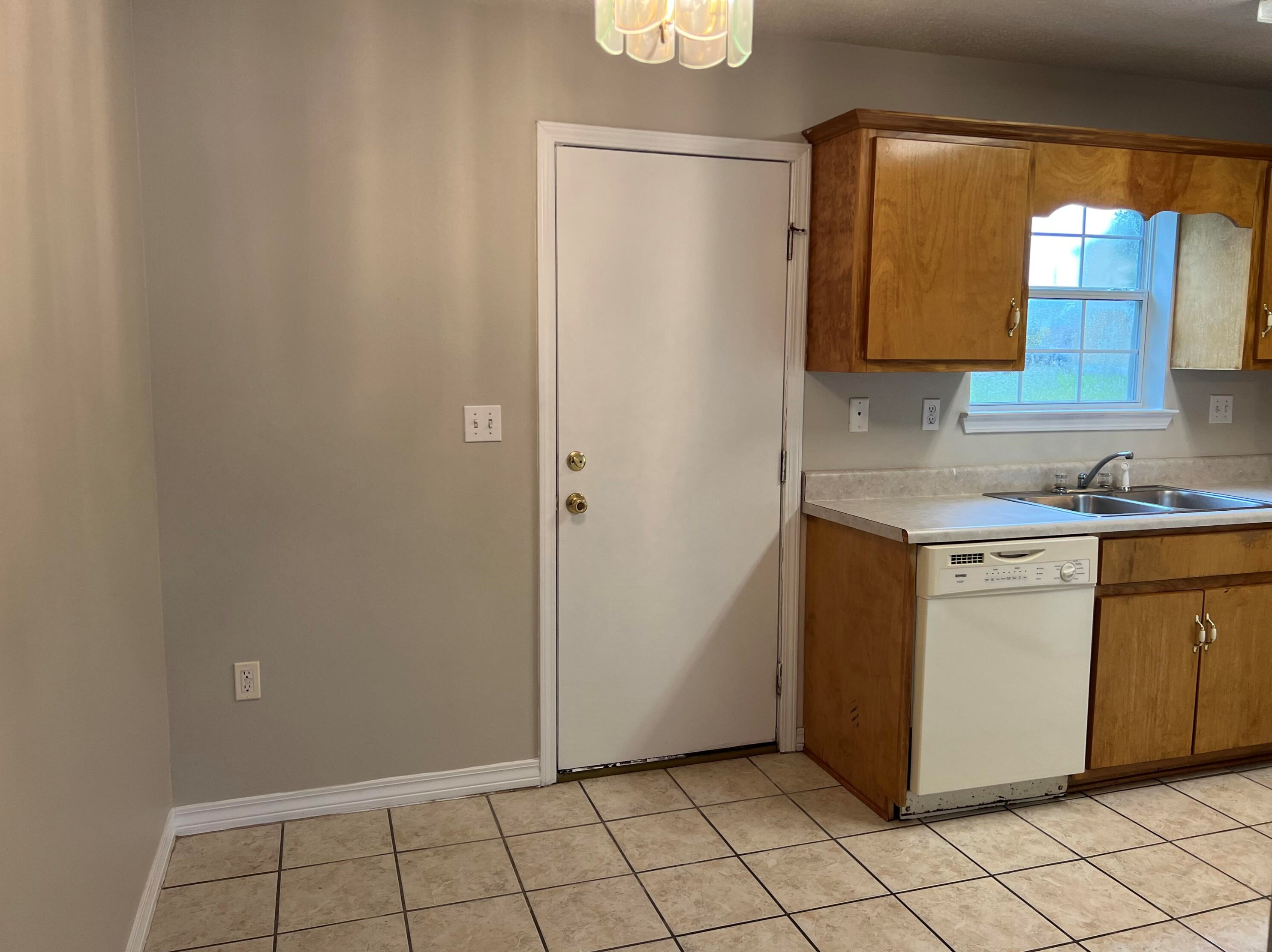 222 Runnymeade Dr, Crestview FL  32539-4920 exterior