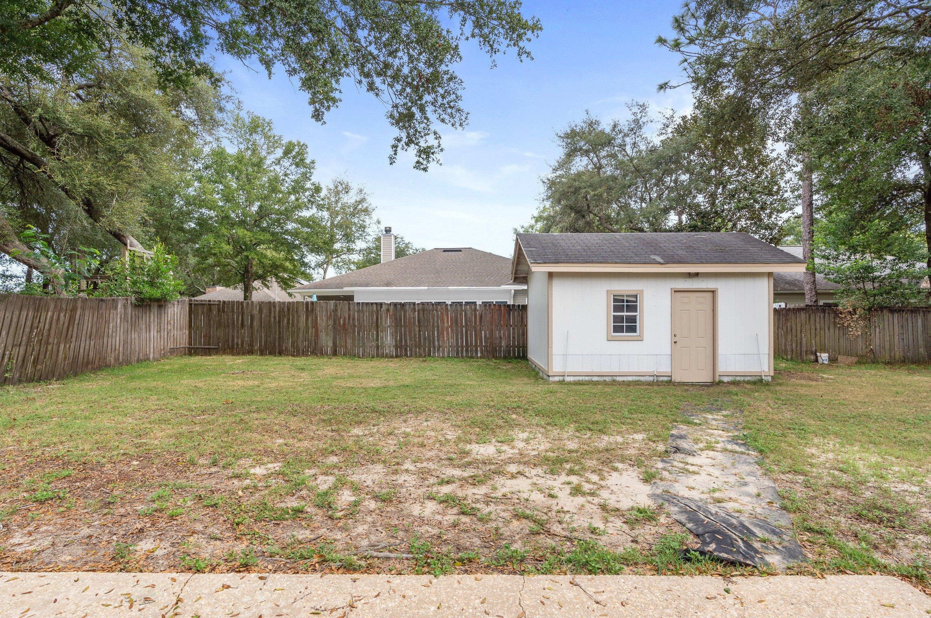 319 23rd St, Niceville FL  32578-3202 exterior