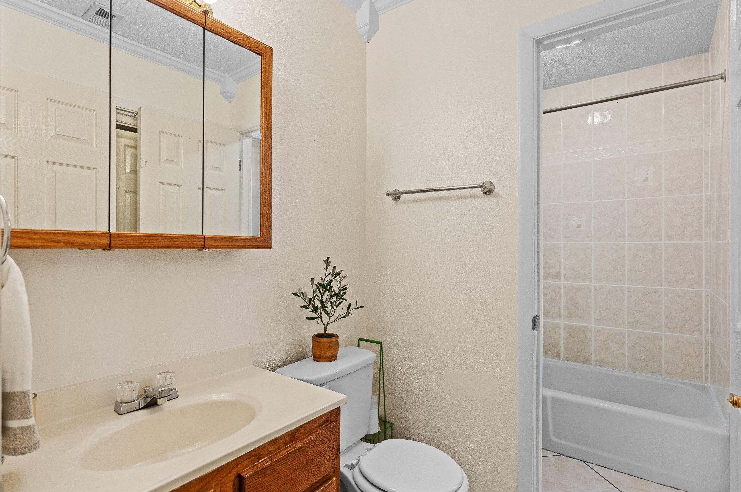 319 23rd St, Niceville FL  32578-3202 exterior