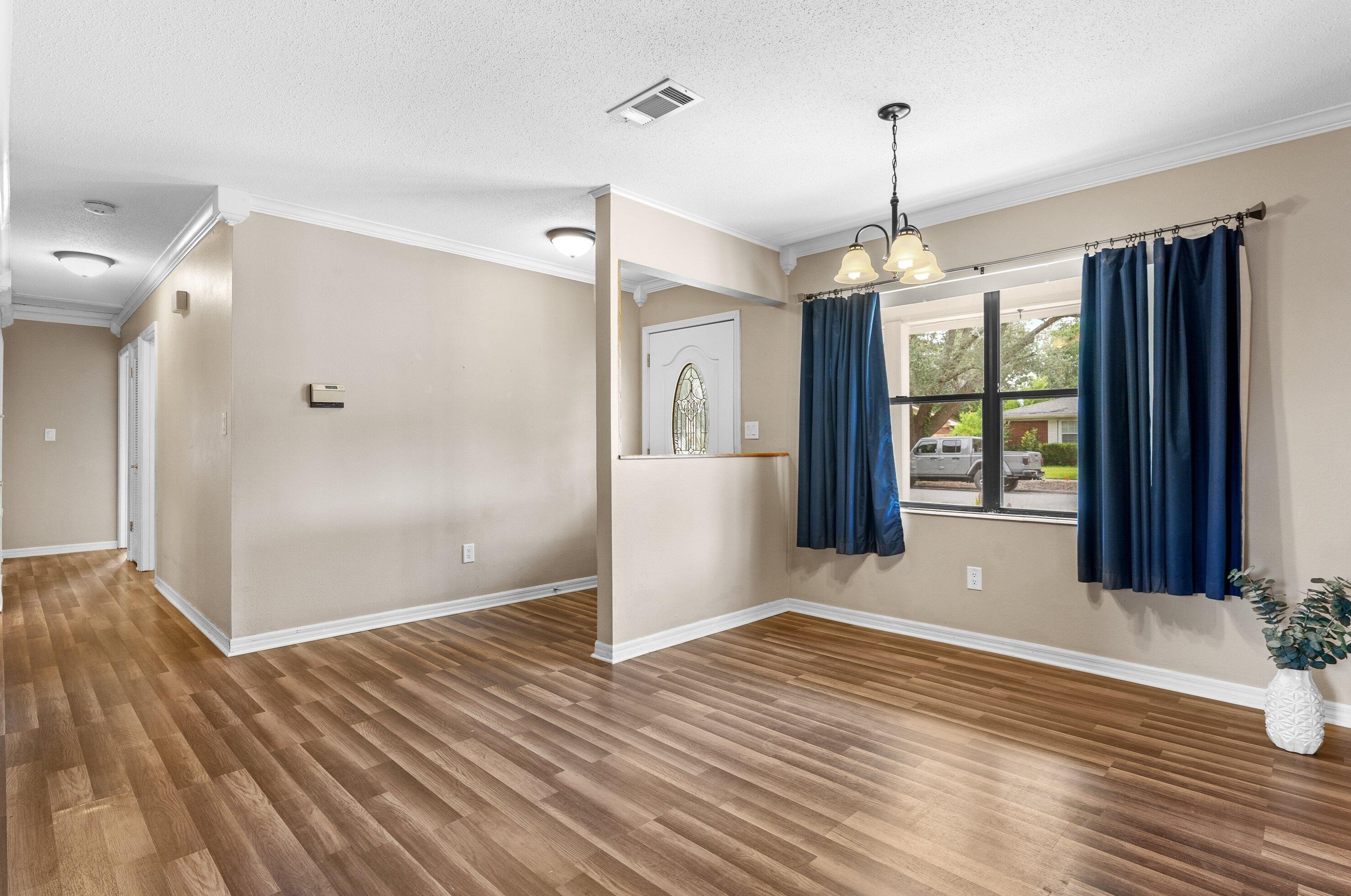 319 23rd St, Niceville FL  32578-3202 exterior