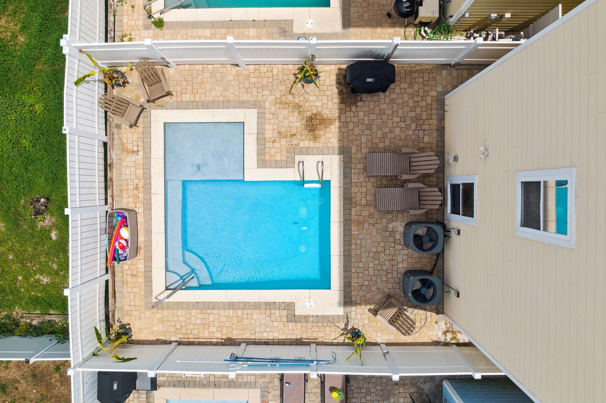 7420 Thomas Dr, Panama City FL 32408-4001 exterior