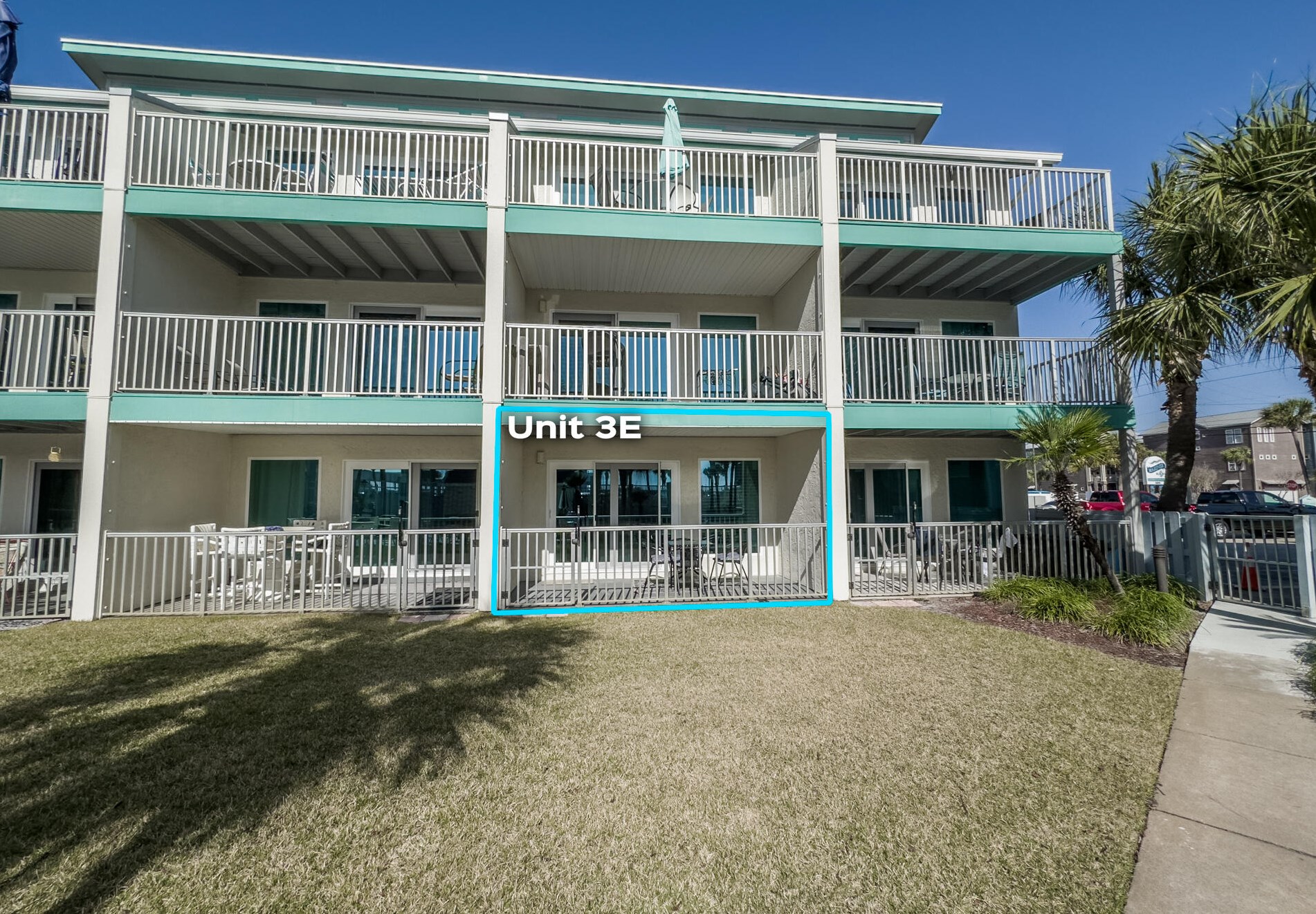 6205 Thomas Dr, Panama City FL  32408-5619 exterior