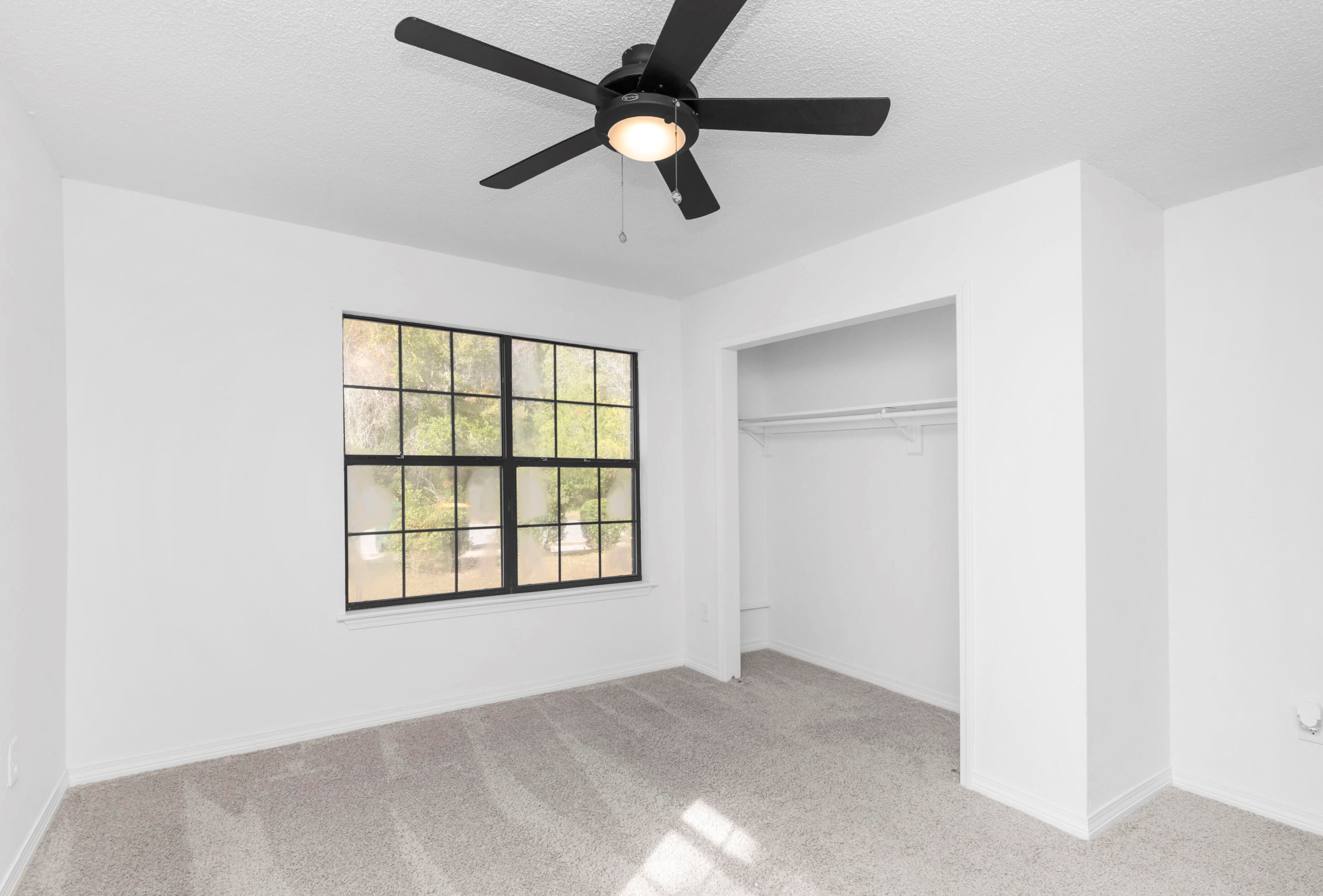 736 Butler Dr, Fort Walton Beach FL  32548-3810 exterior