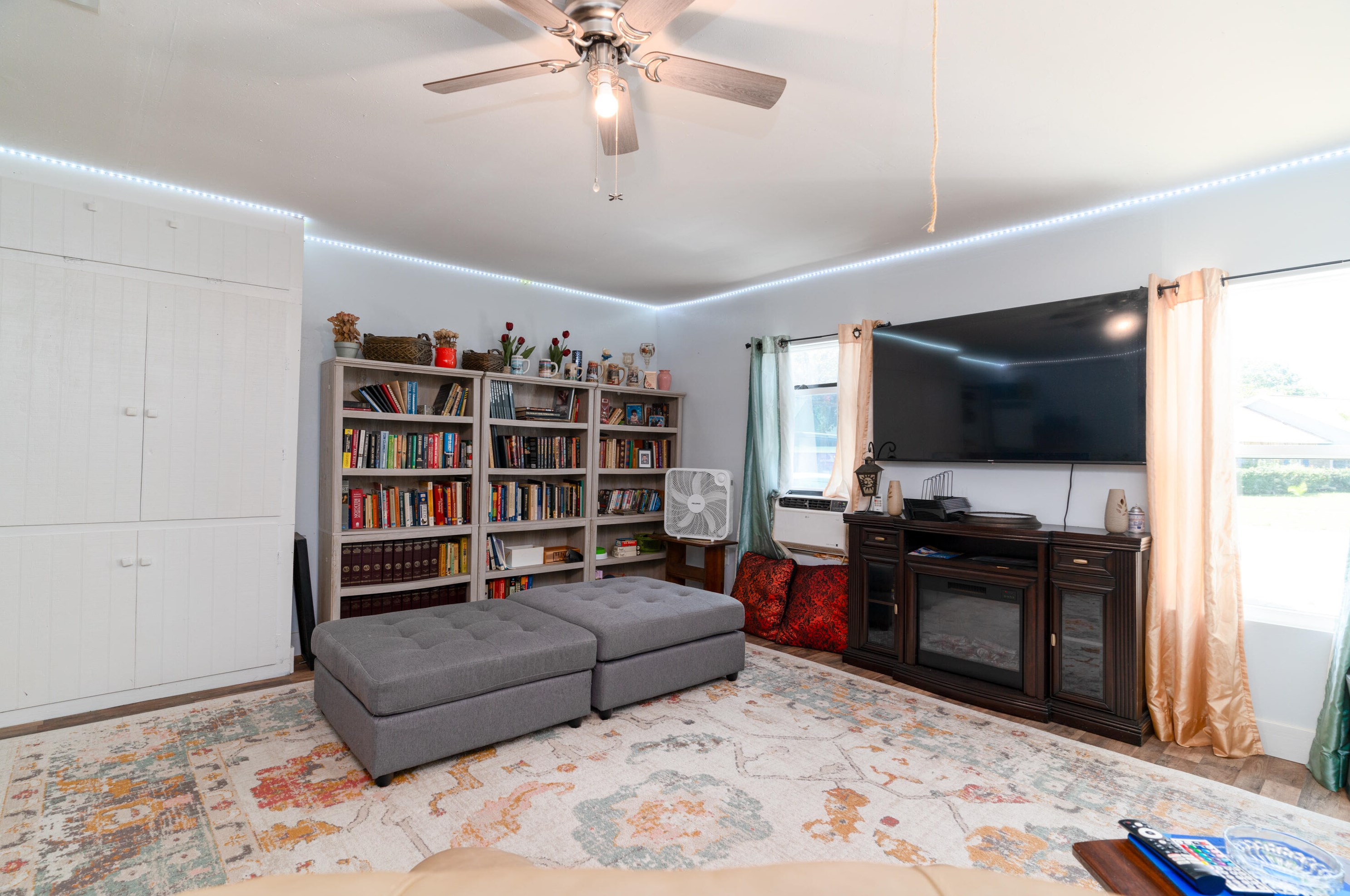 1039 Blvd De Ln Parisienne, Mary Esther FL  32569-2312 exterior