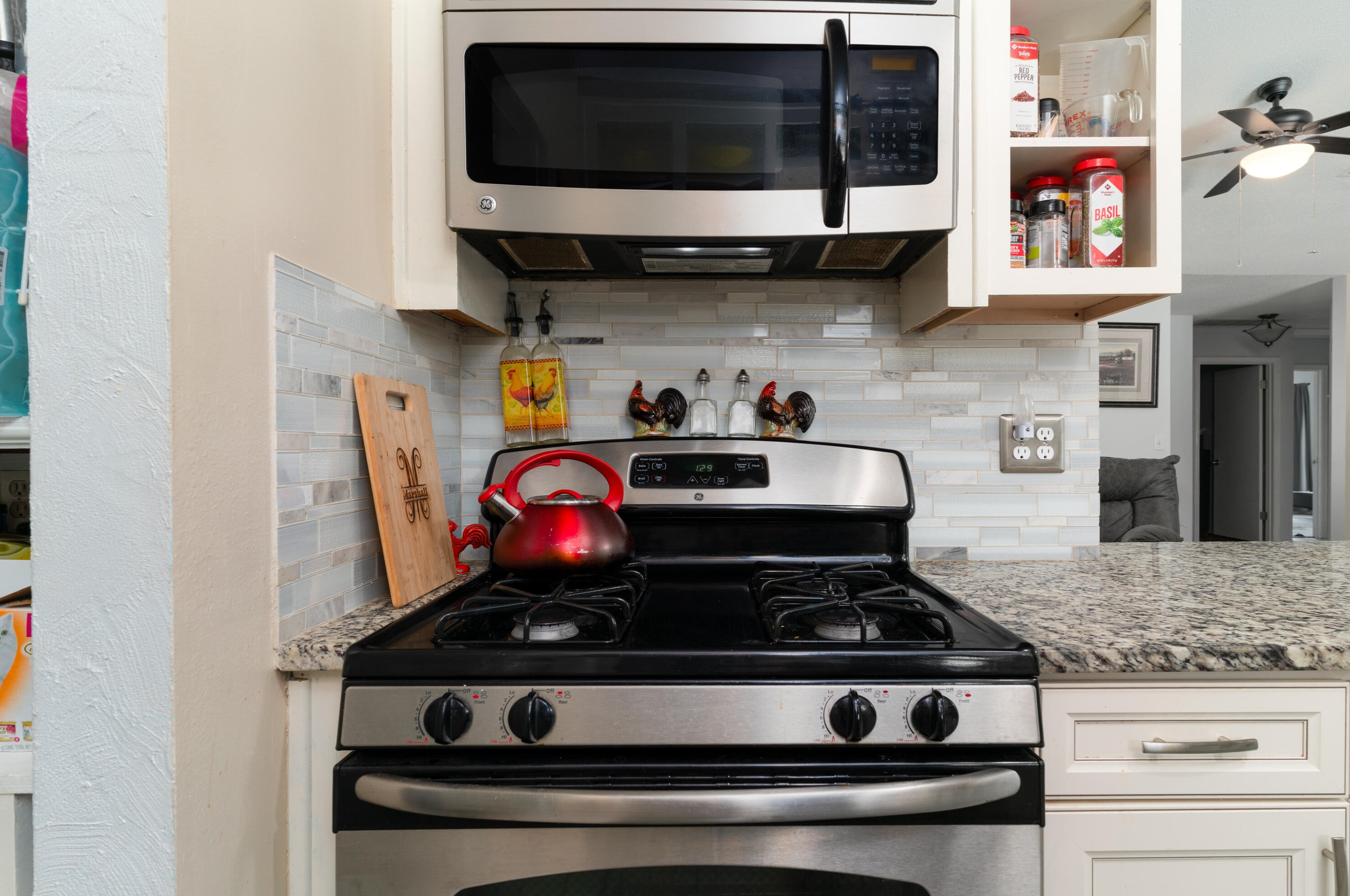 1039 Blvd De Ln Parisienne, Mary Esther FL  32569-2312 exterior