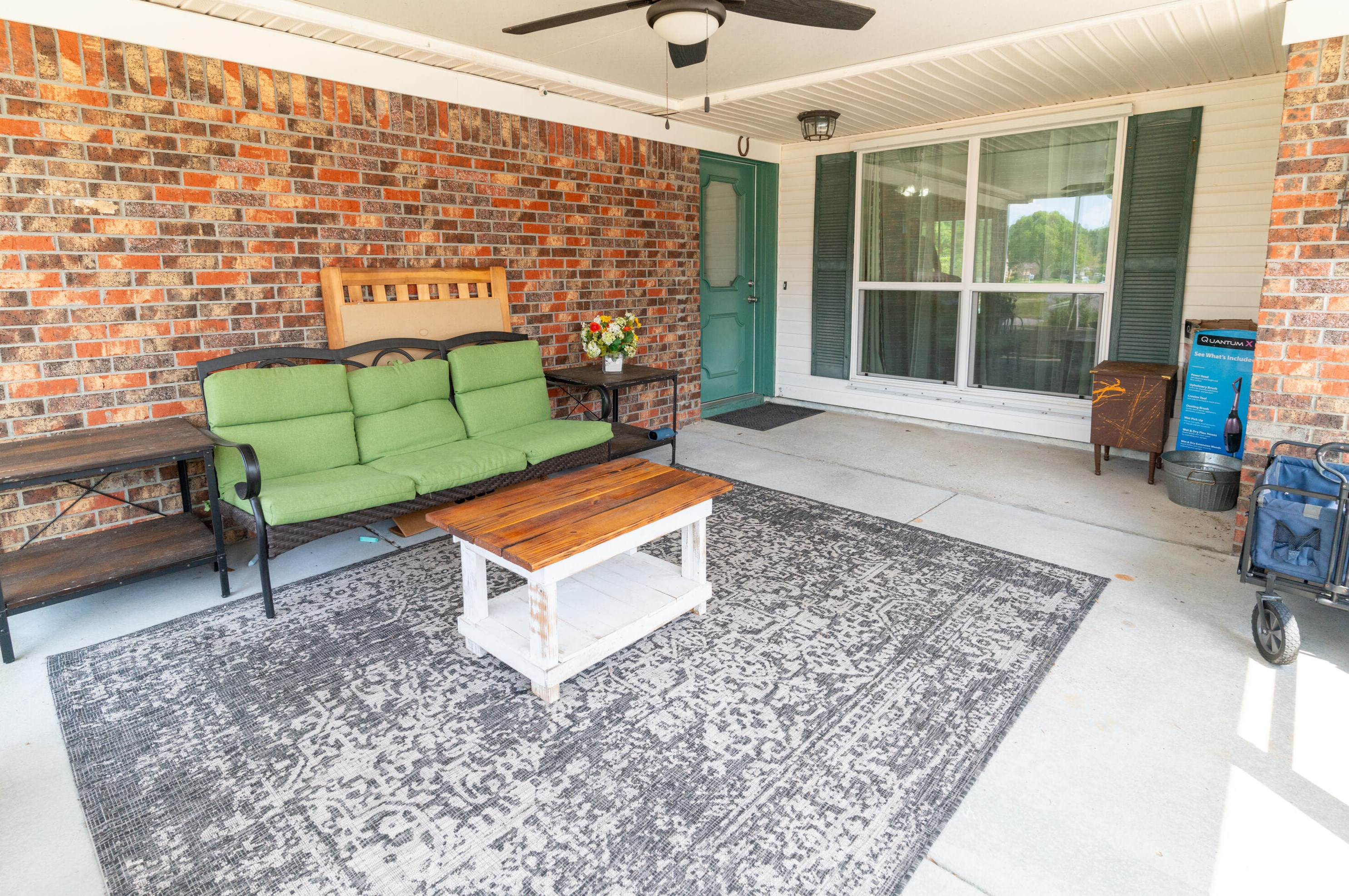 1039 Blvd De Ln Parisienne, Mary Esther FL  32569-2312 exterior