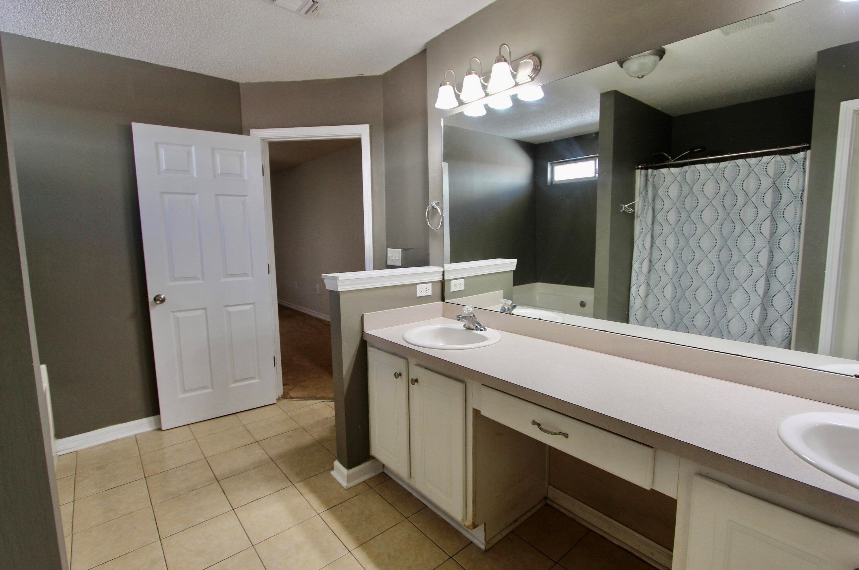 5624 Brook Dr, Crestview FL  32539-9074 exterior