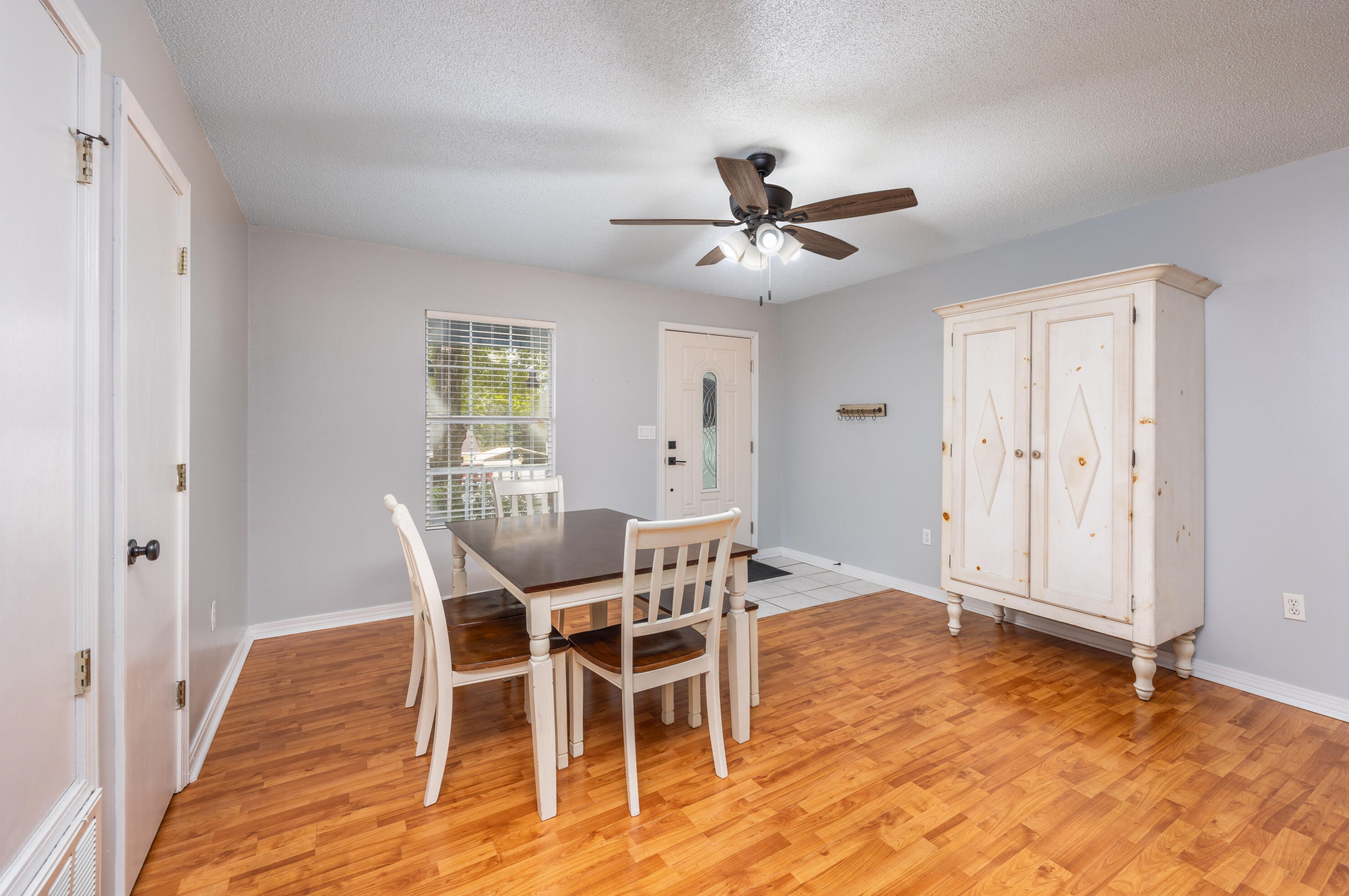 5928 Creekside Cir, Crestview FL  32536-9398 exterior