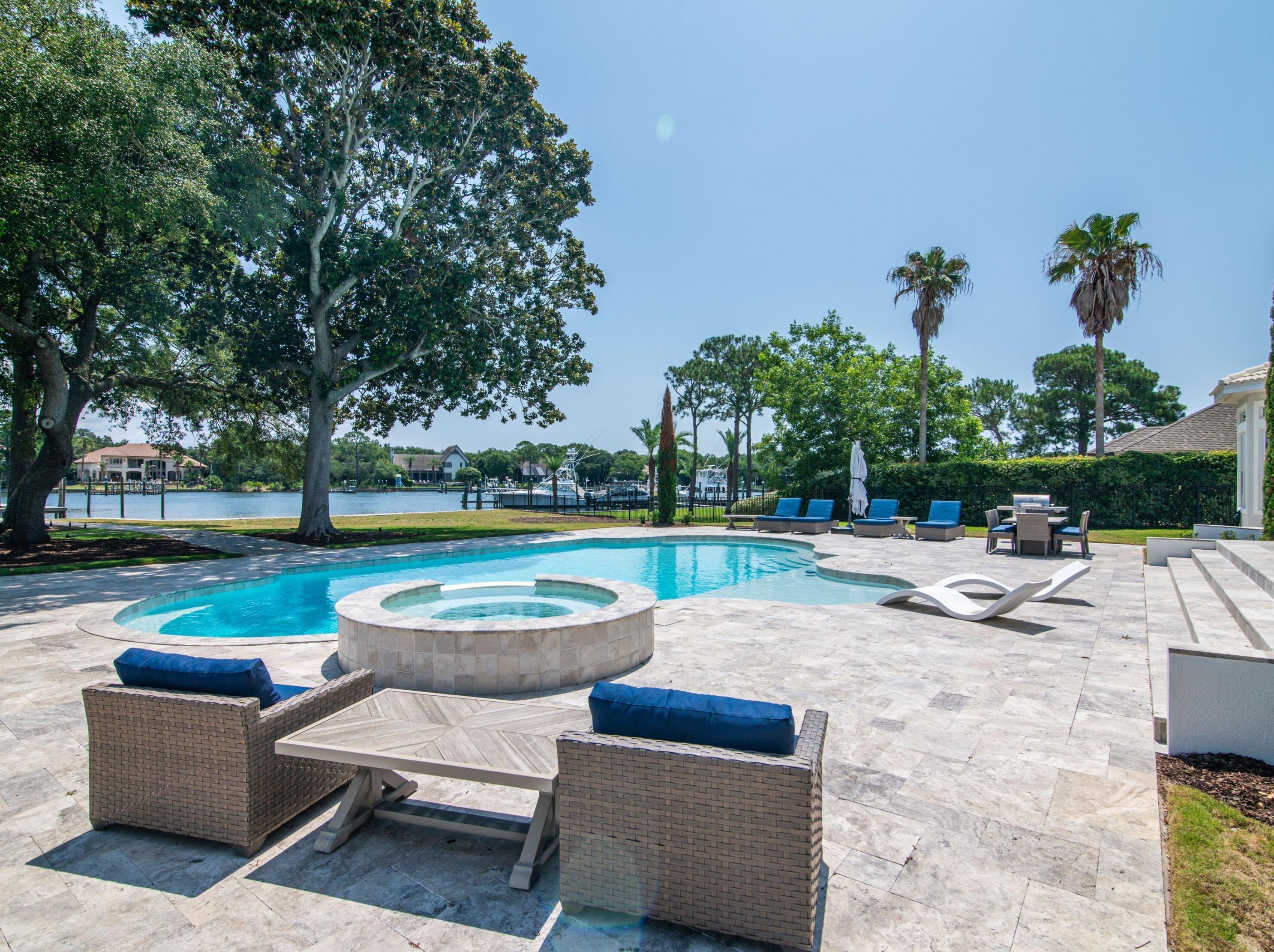 112 Indian Bayou Dr, Destin FL  32541-4415 exterior